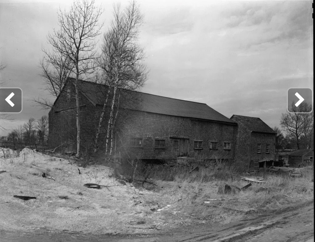 Historical picture of the barn. Initial construction circa 1700.