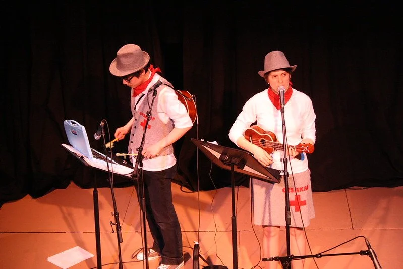 2010- Friday Night Flux Event - The Cedar Tavern Singers 6.jpg