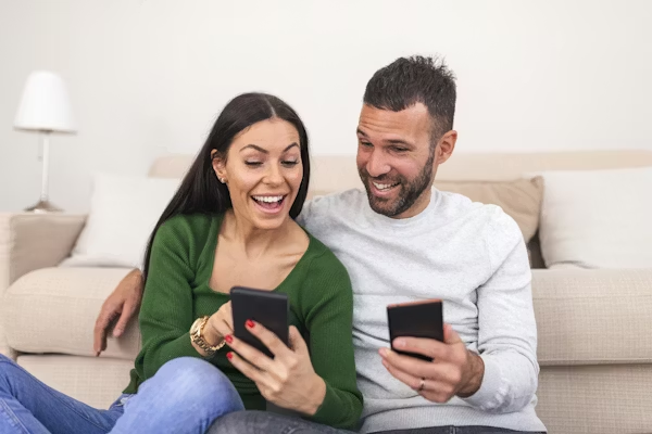 5 Ways Technology Is Changing Relationships and How Couples Can Navigate Them