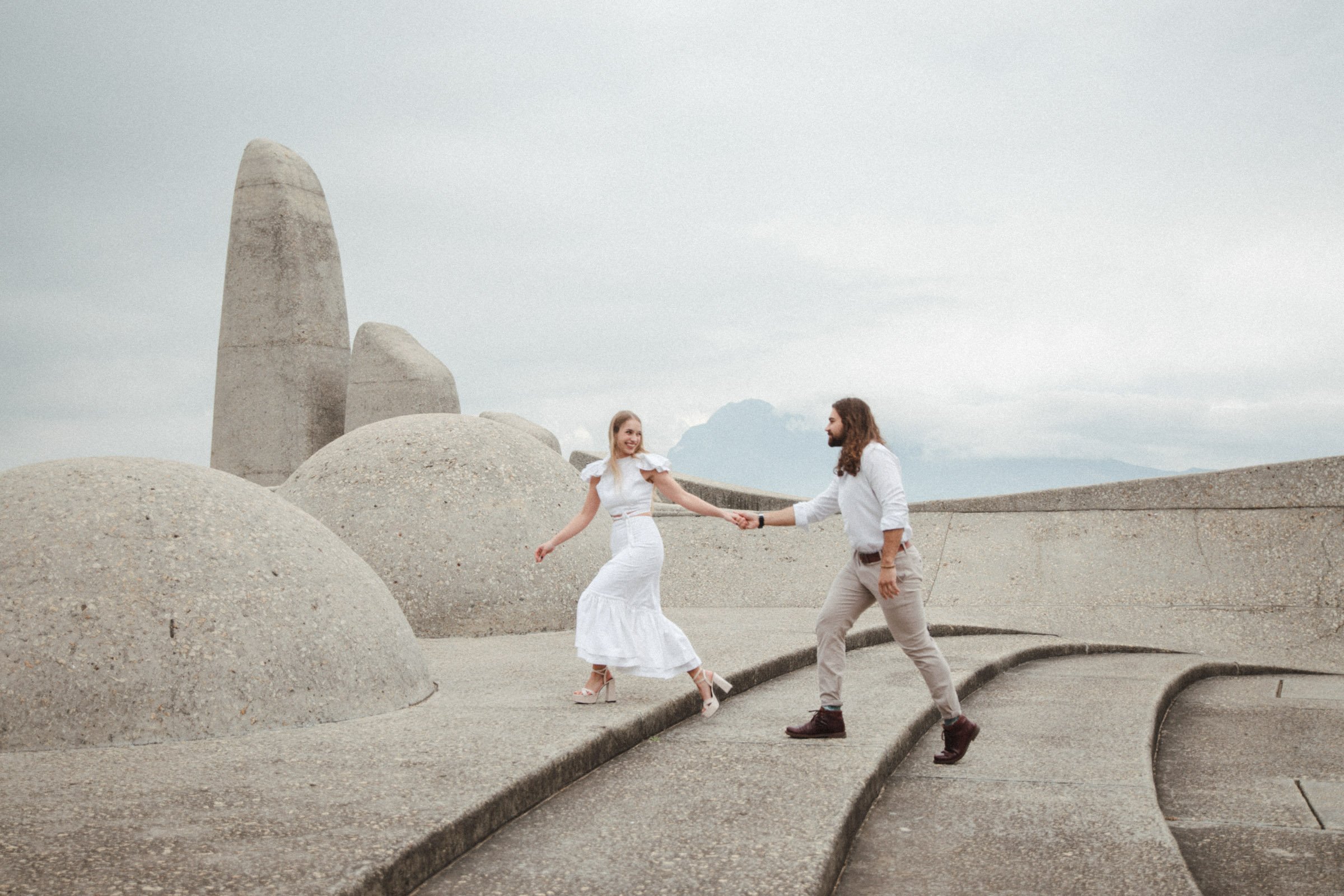 lara&rohan-engagementshoot-blog-post-164.jpg