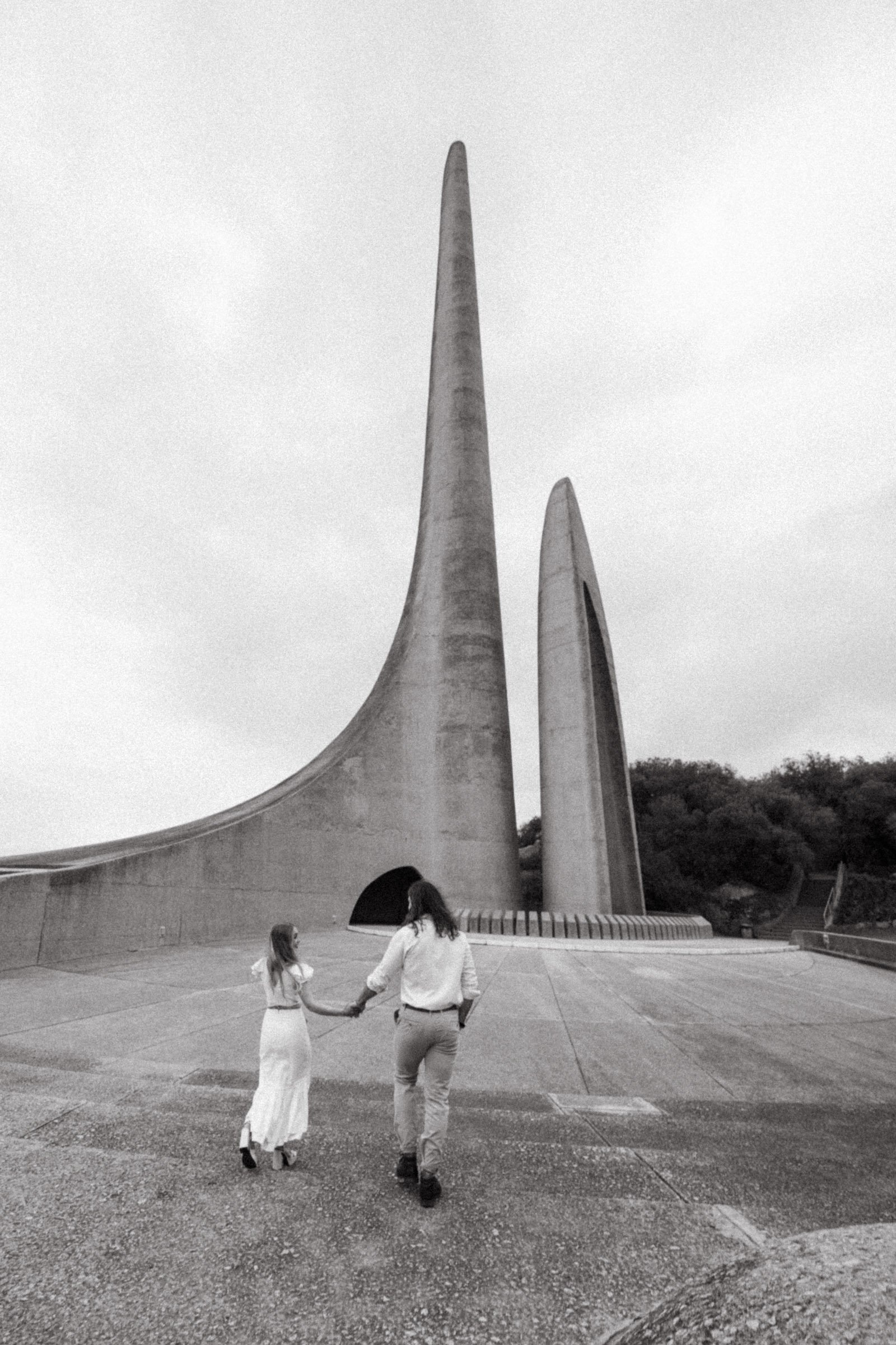 lara&rohan-engagementshoot-blog-post-45.jpg