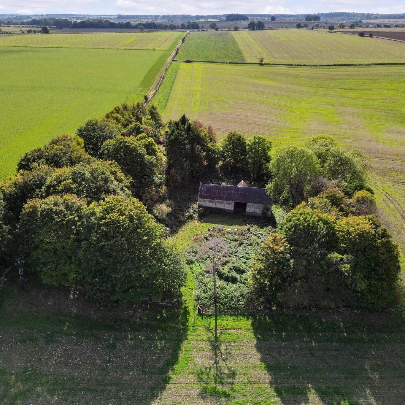 A rare Cotswolds barn conversion opportunity set within 9 acres, but you&rsquo;ll have to dig deep! 

Planning consent is in place to create a four-bedroom home of just over 4,000 sq ft, only two miles west of Naunton, with excellent access to Chelte