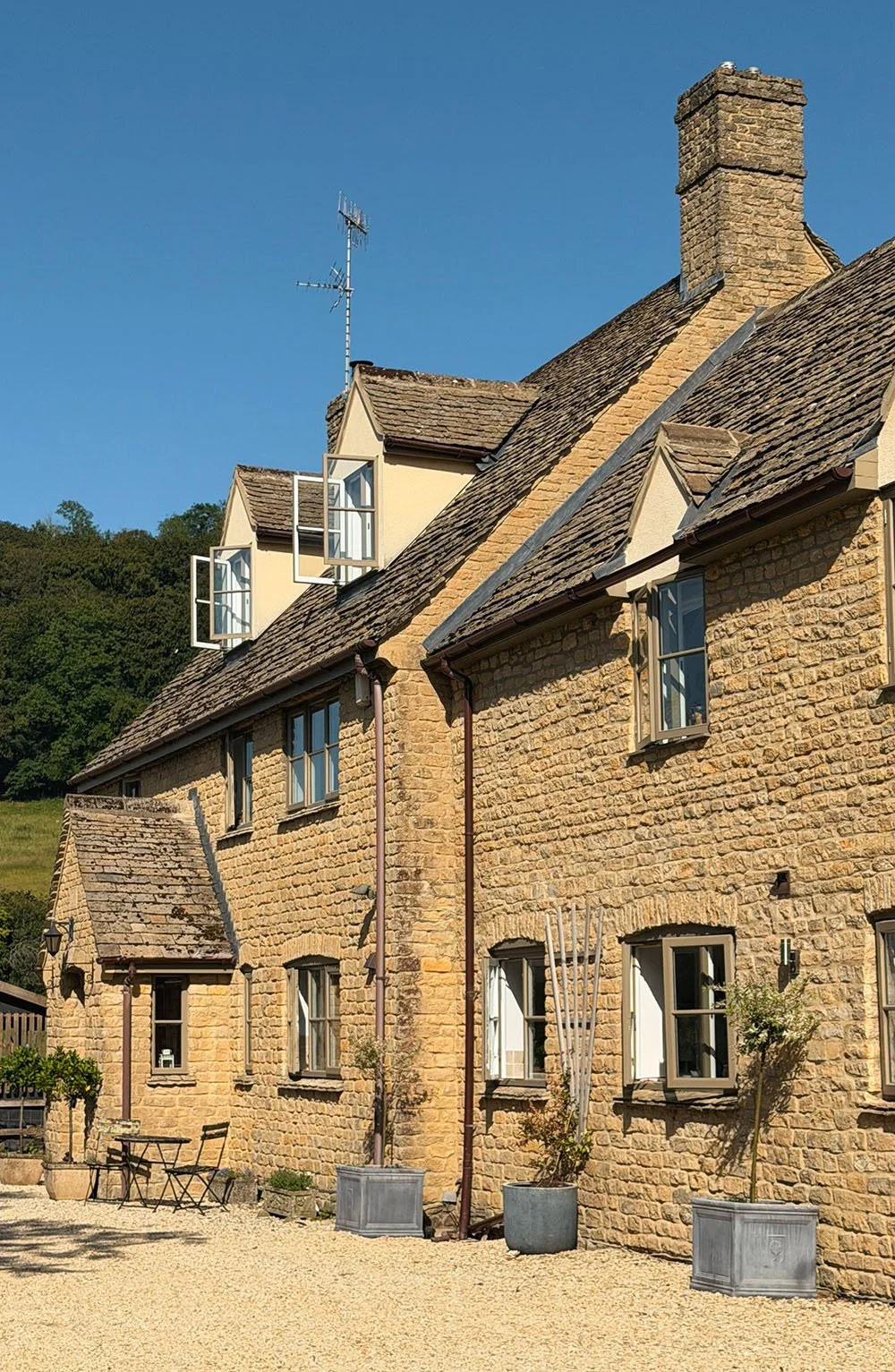 Cotswolds-Proprety-Market.jpg