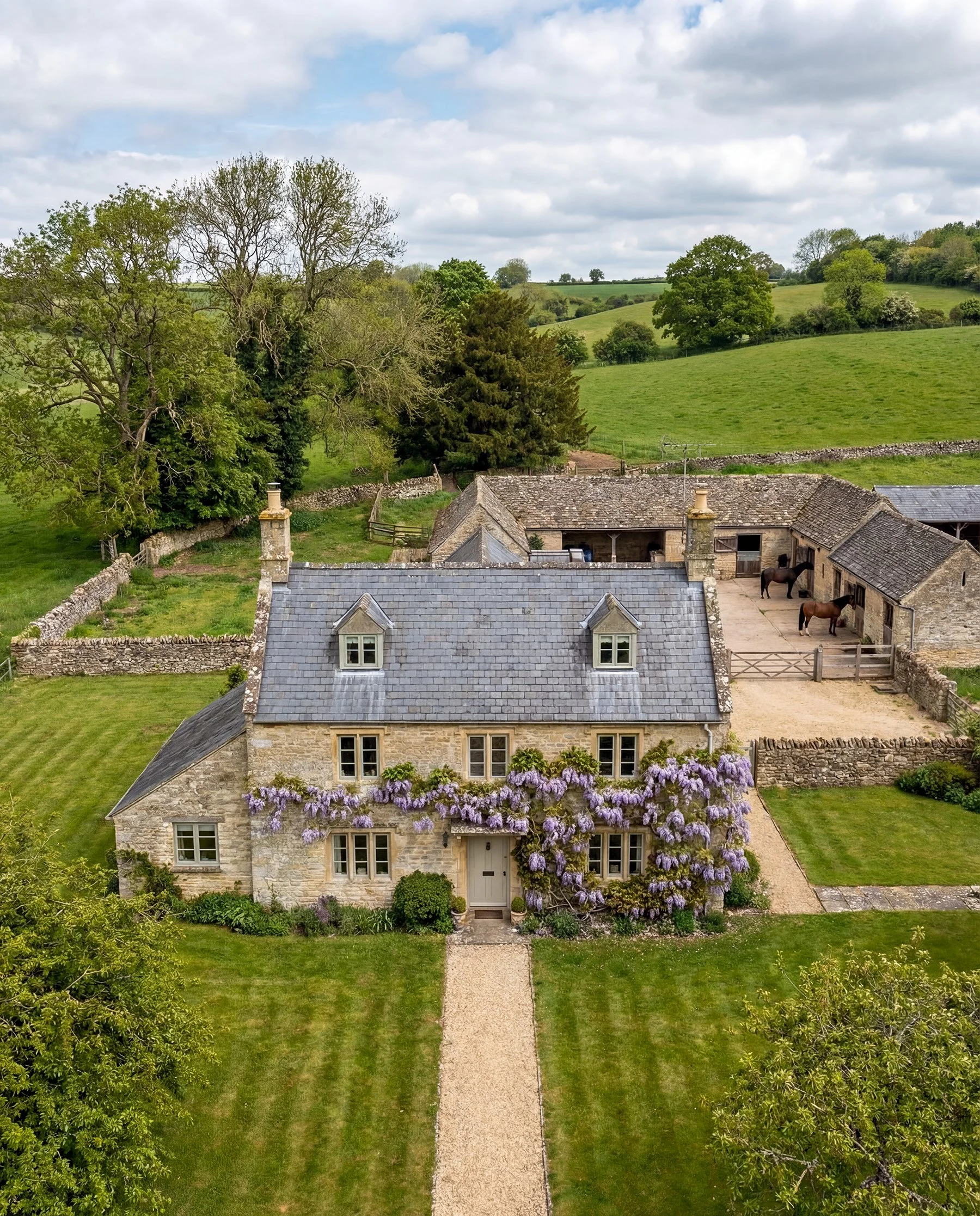 cotswolds-farmhouse-2.jpg