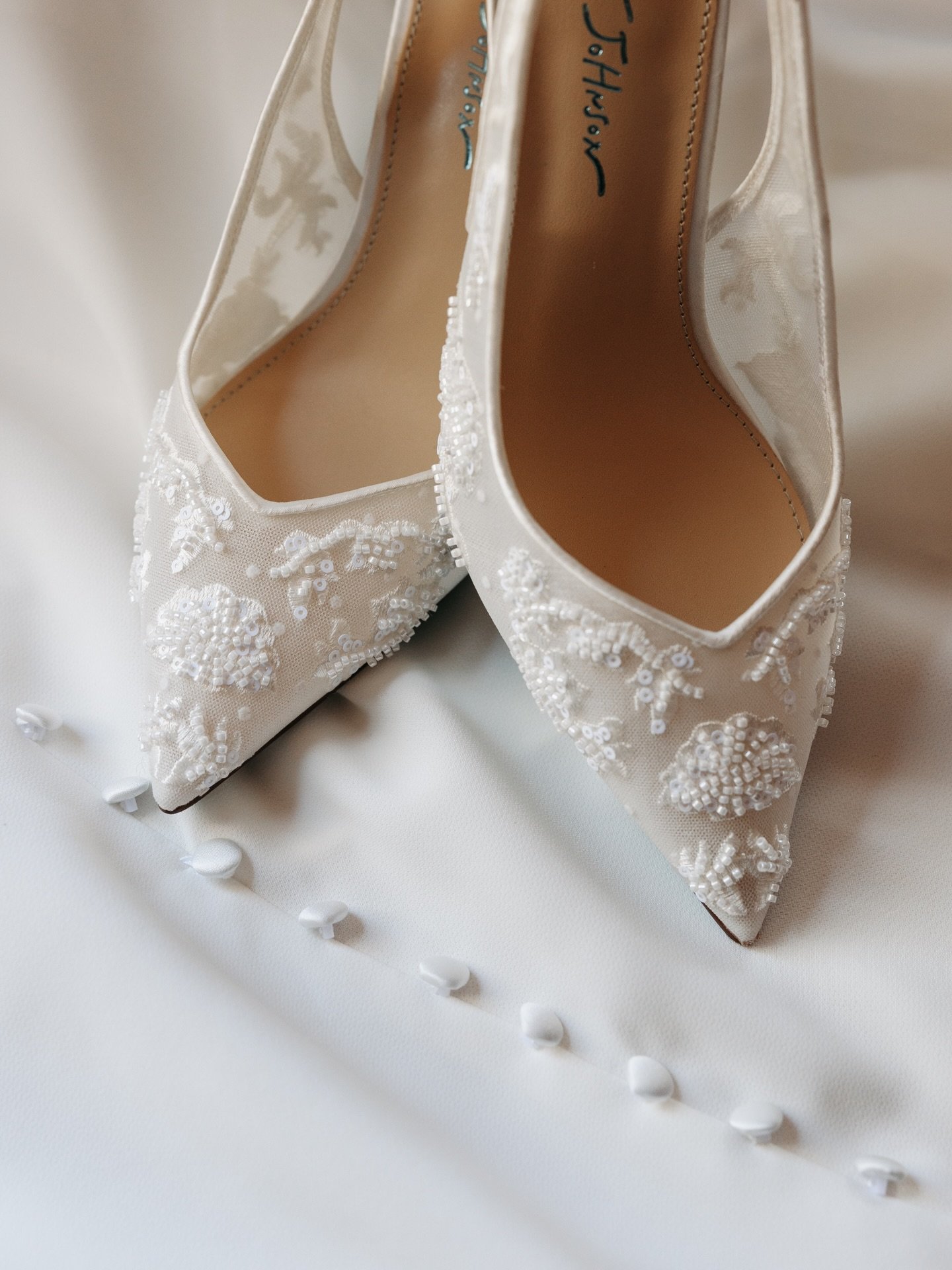 Wowwww what a whirlwind the last two weeks have been 😅

School vacation ➡️ straight into a blizzard week off from school&hellip; all while working full time and keeping up with all my photography clients behind the scenes. Whew.

The mom life / corp