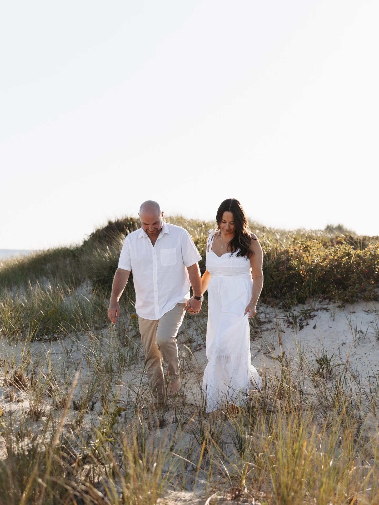 A little reminder that 2027 wedding books are open&hellip; and filling up! 🤍

I&rsquo;m already starting to chat with some amazing couples and a few dates are filling in. If you&rsquo;re planning a 2027 celebration let&rsquo;s connect and get your d