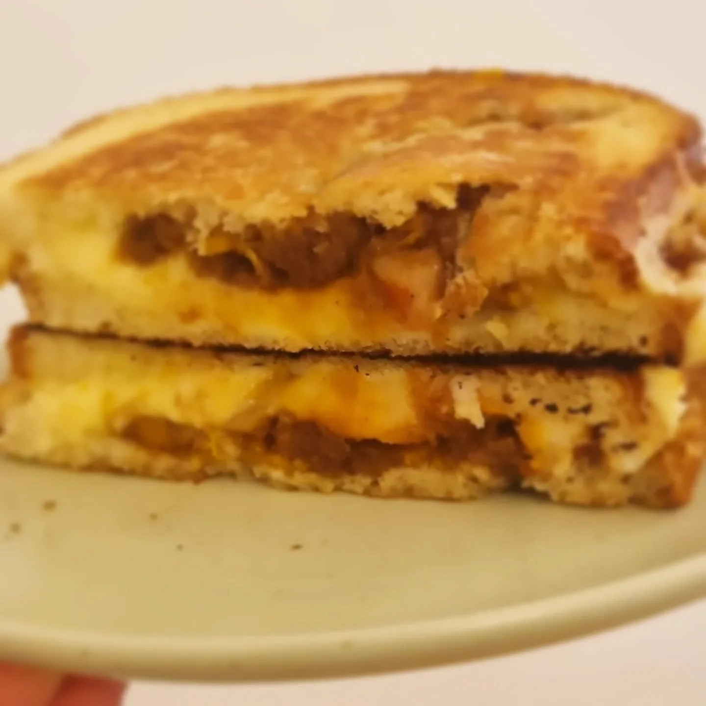 Absolutely bangin' picture of our curry-pan toastie.

Love a Japanese curry? Love a toastie? Then you'll love this!

Did you know that Japanese curry sauce is based on the British curry sauce you get in a chippy? It was taken over there by British so