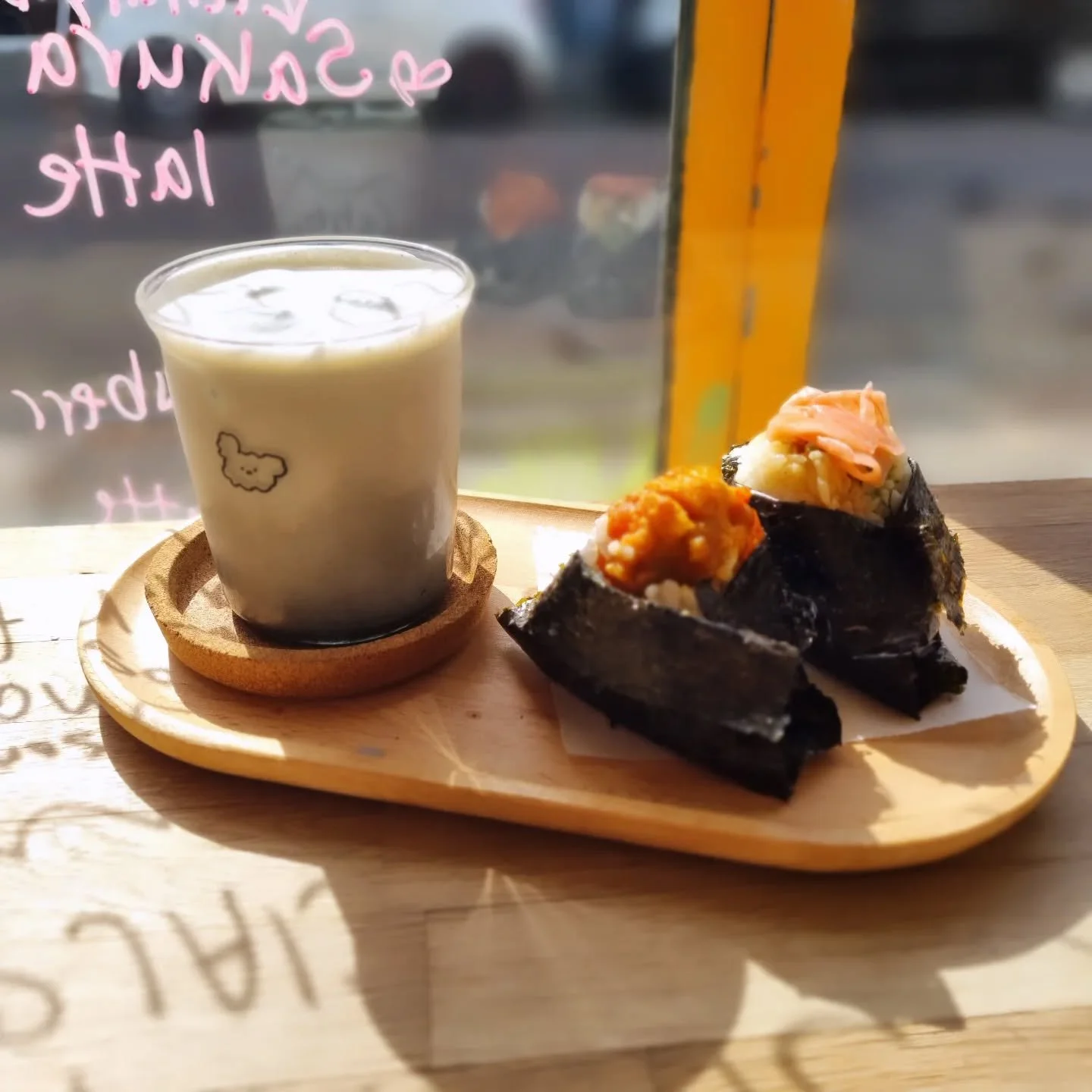 Looking for lunch? We've got you covered! Nothing better than onigiri in the sunshine ☀️ 

#PeckhamFood #onigiri #PeckhamEats