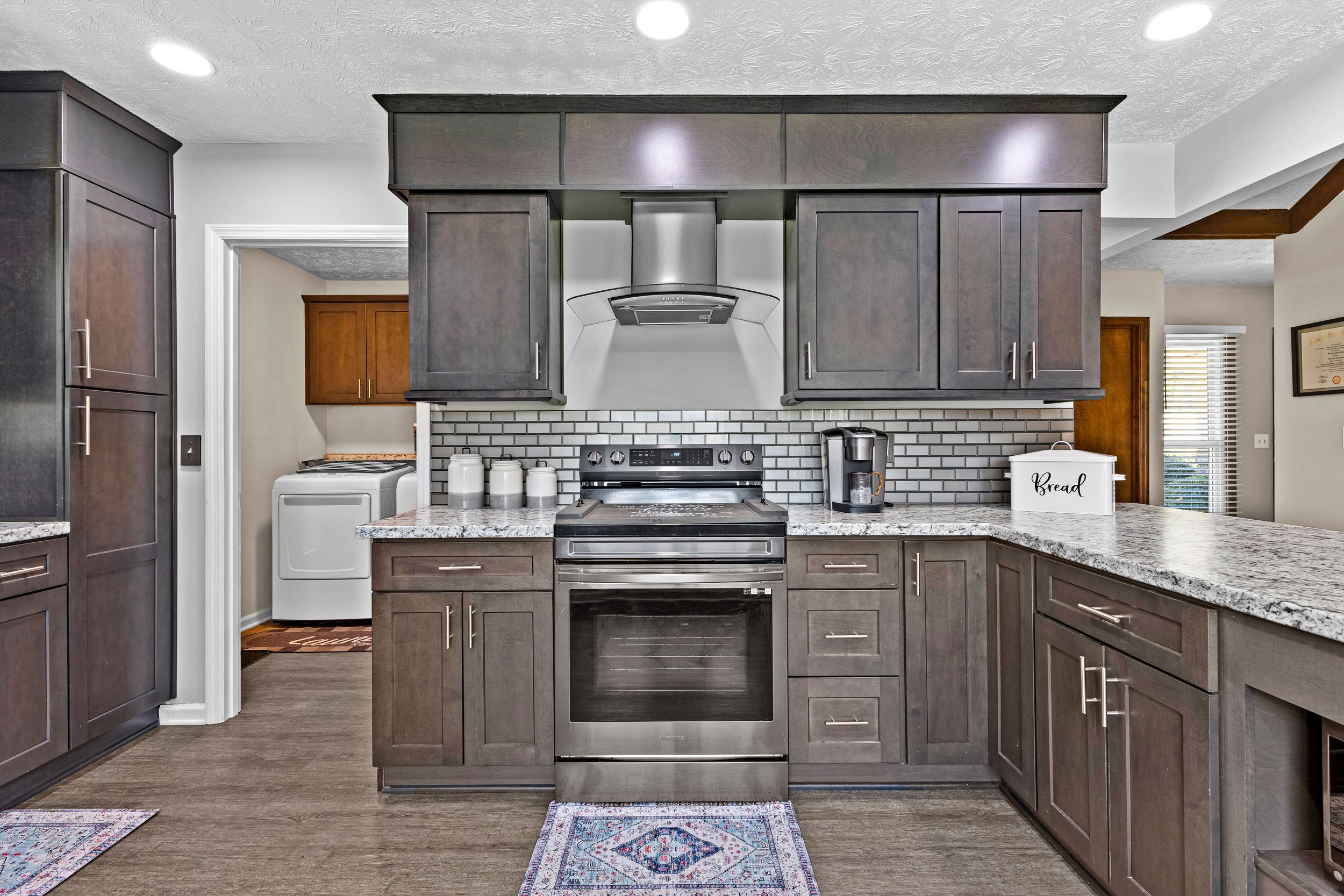 142 Hazel Way-16.jpg