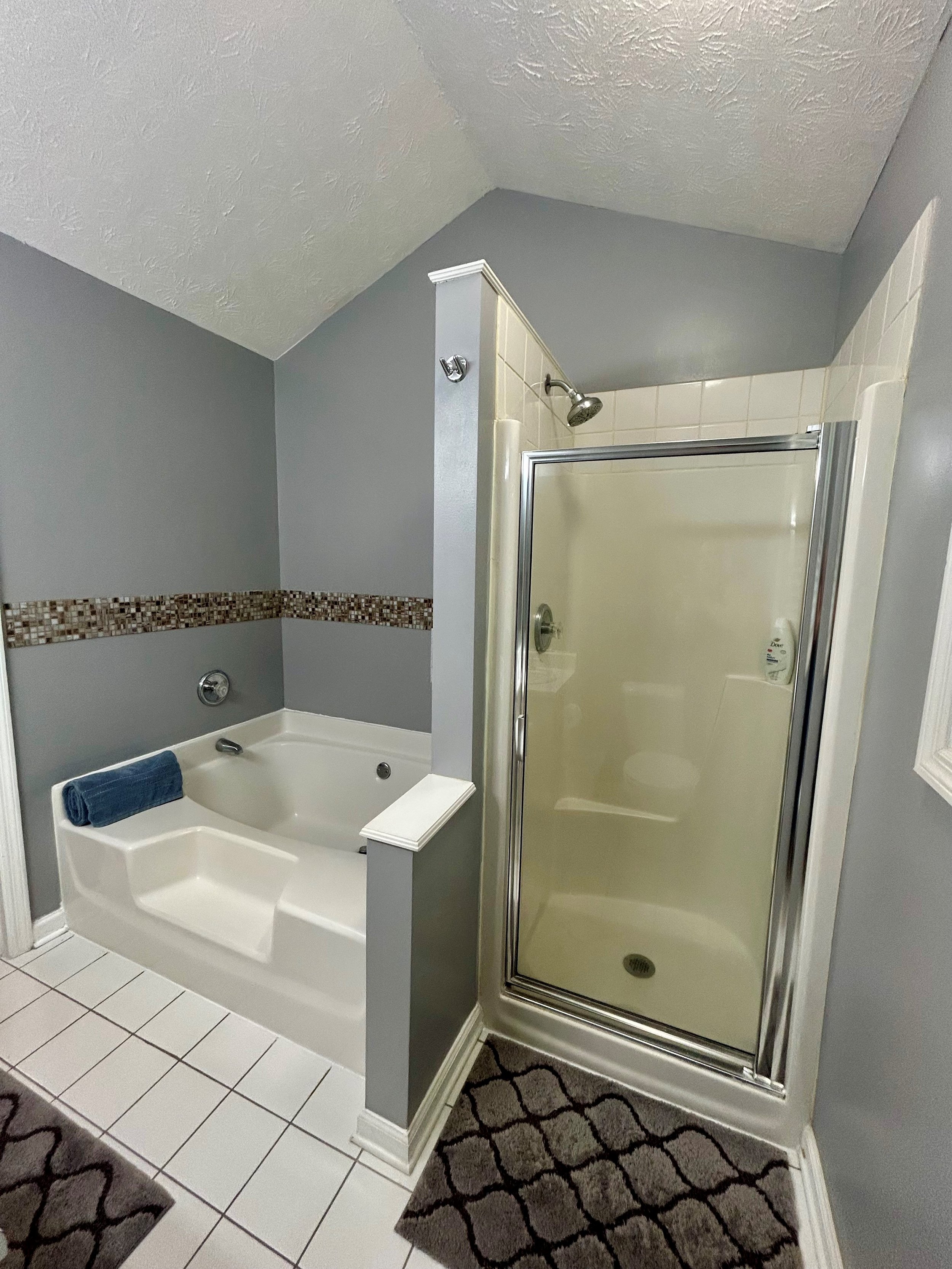 master bath 2.jpg