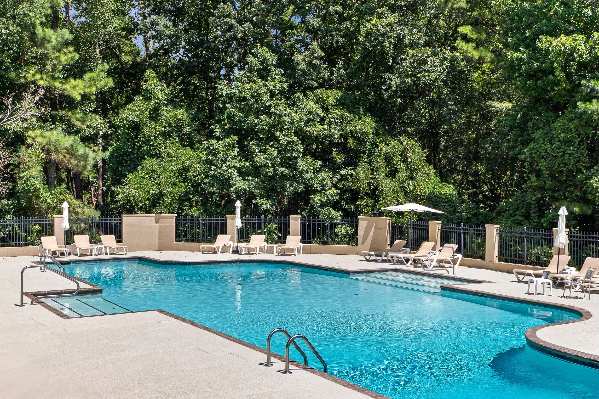 209 River Oaks Dr-31.jpg