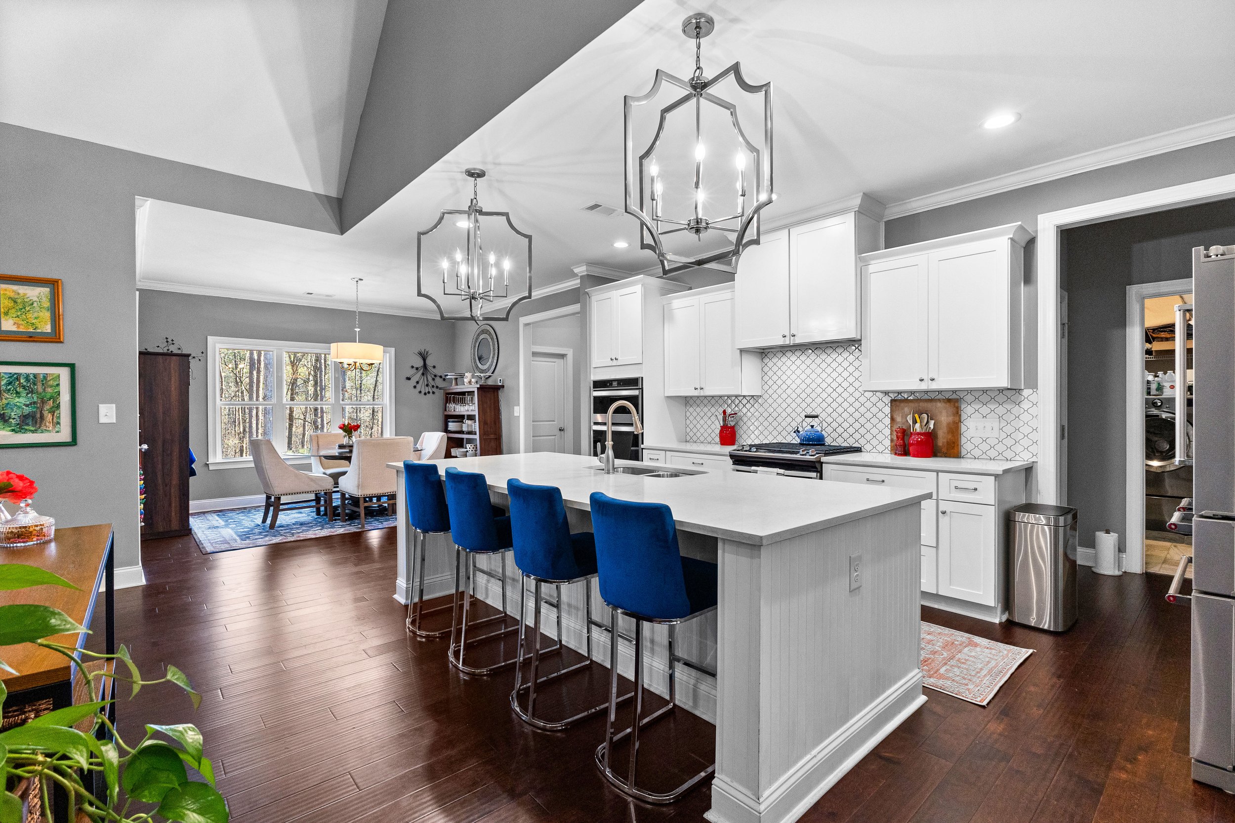 408 Longview Dr-29.jpg