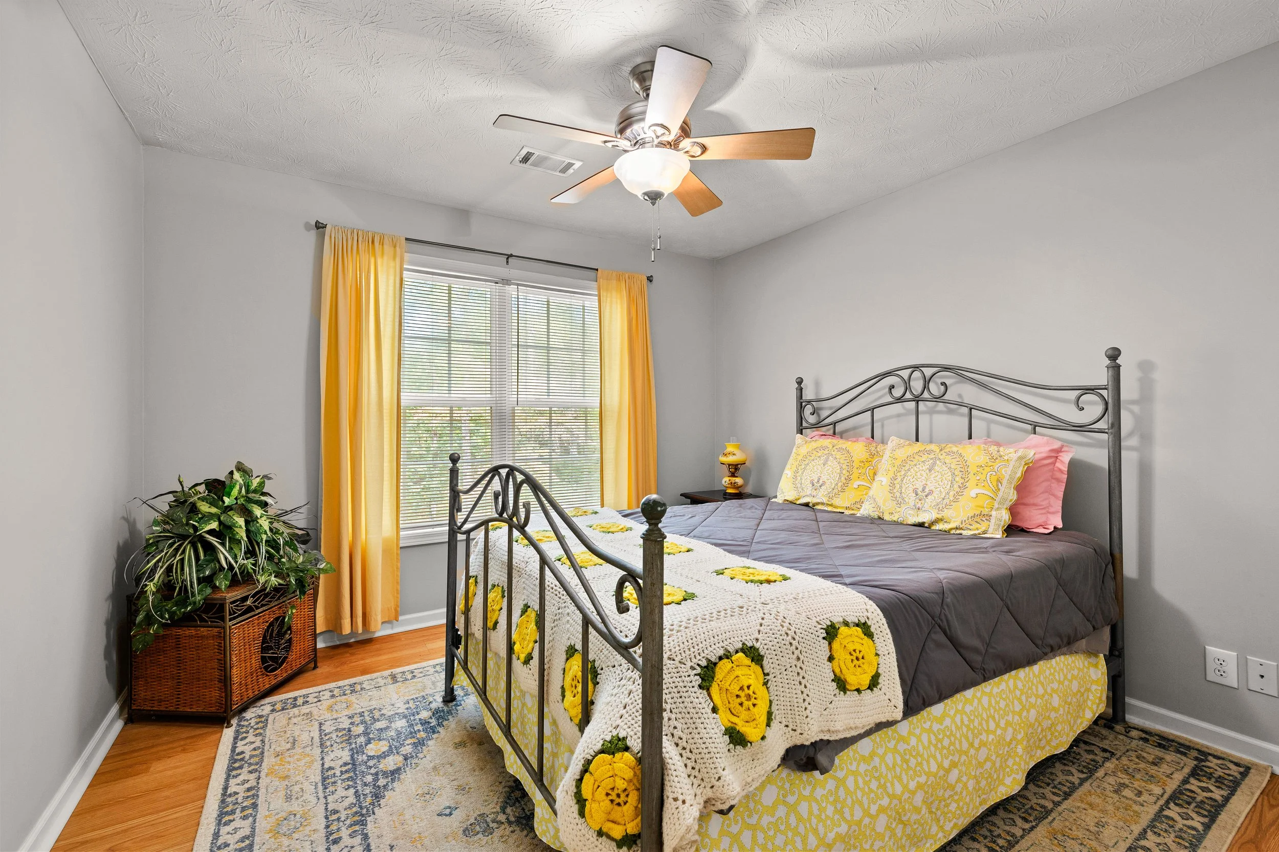 114 Copper Creek Dr-33.jpg