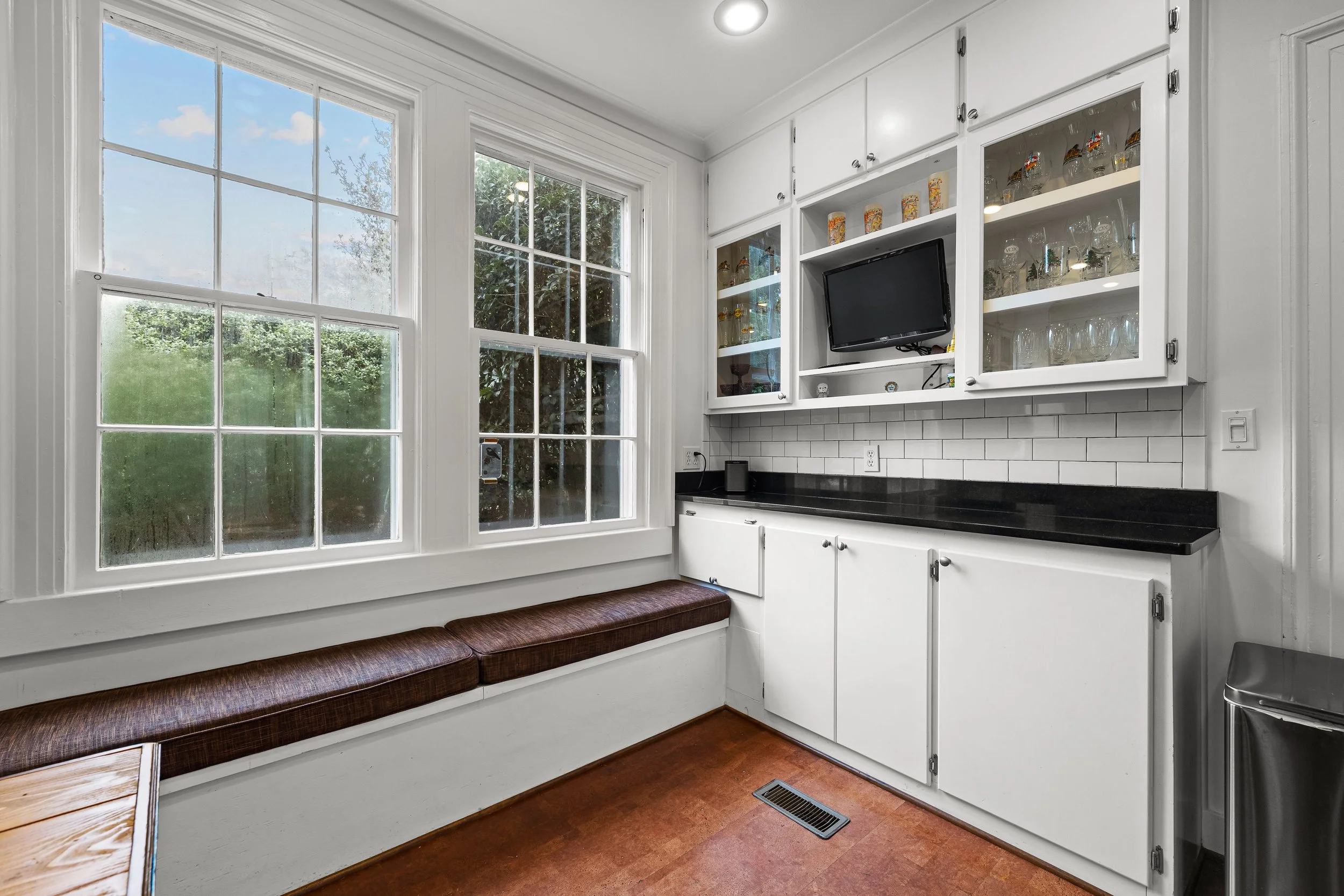 403 College Ave-36.jpg