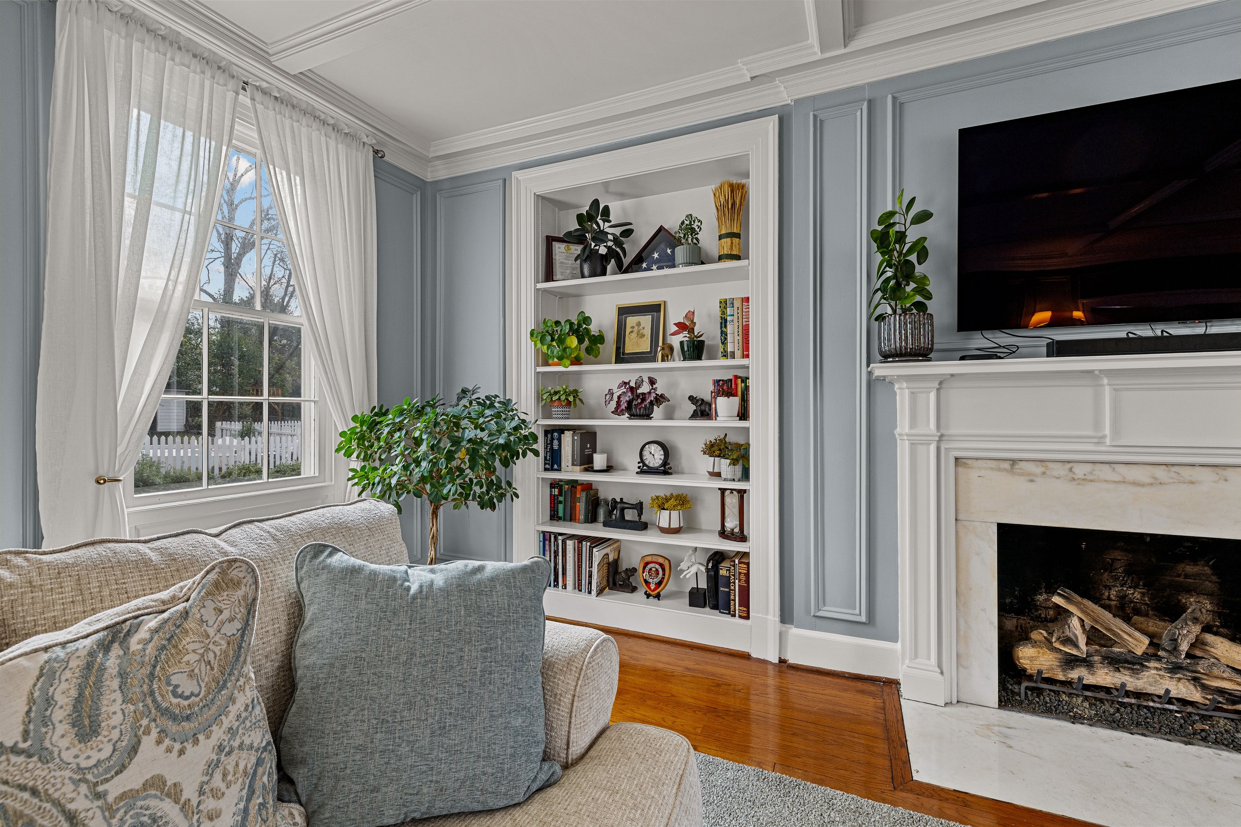 403 College Ave-19.jpg