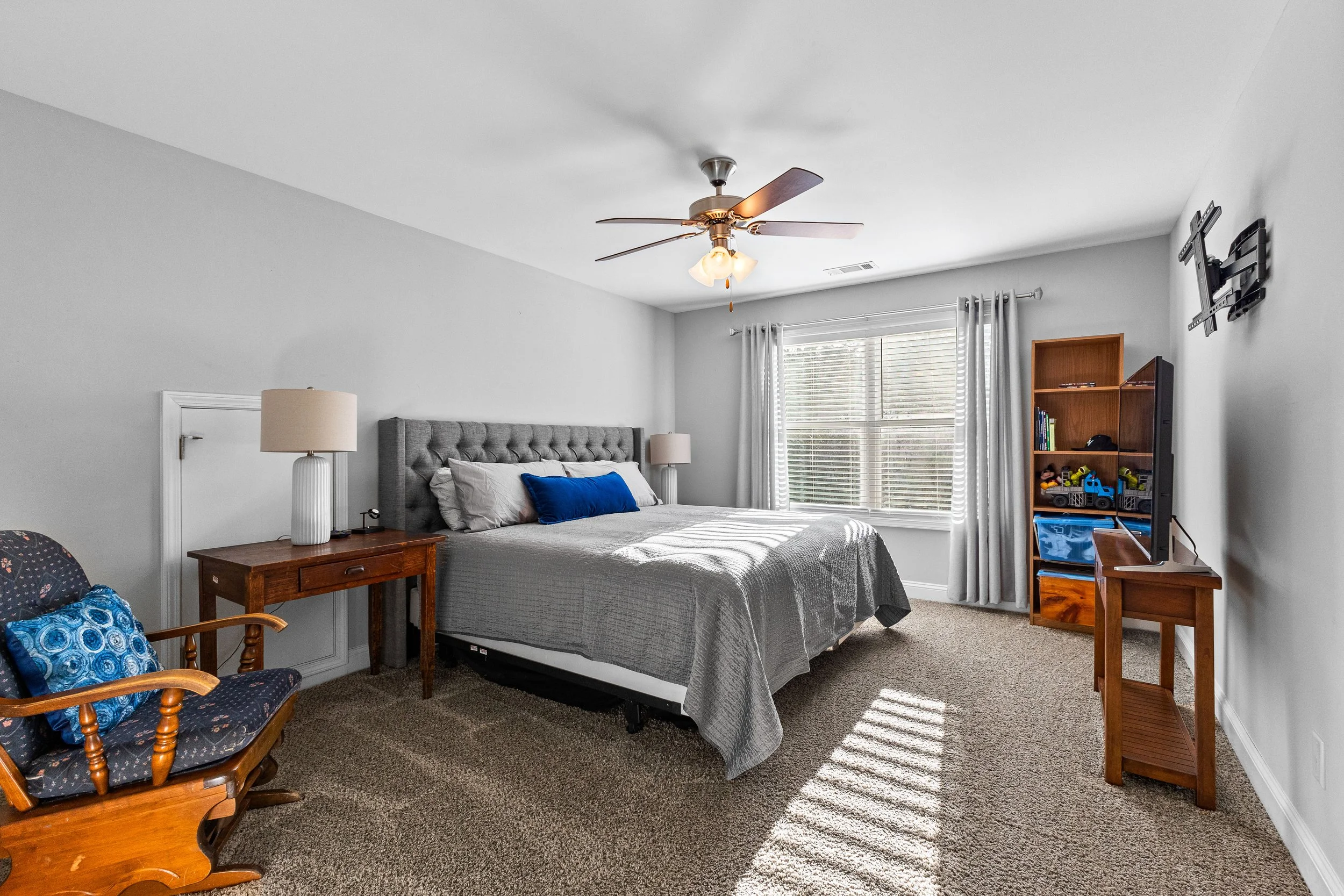 408 Longview Dr-51.jpg