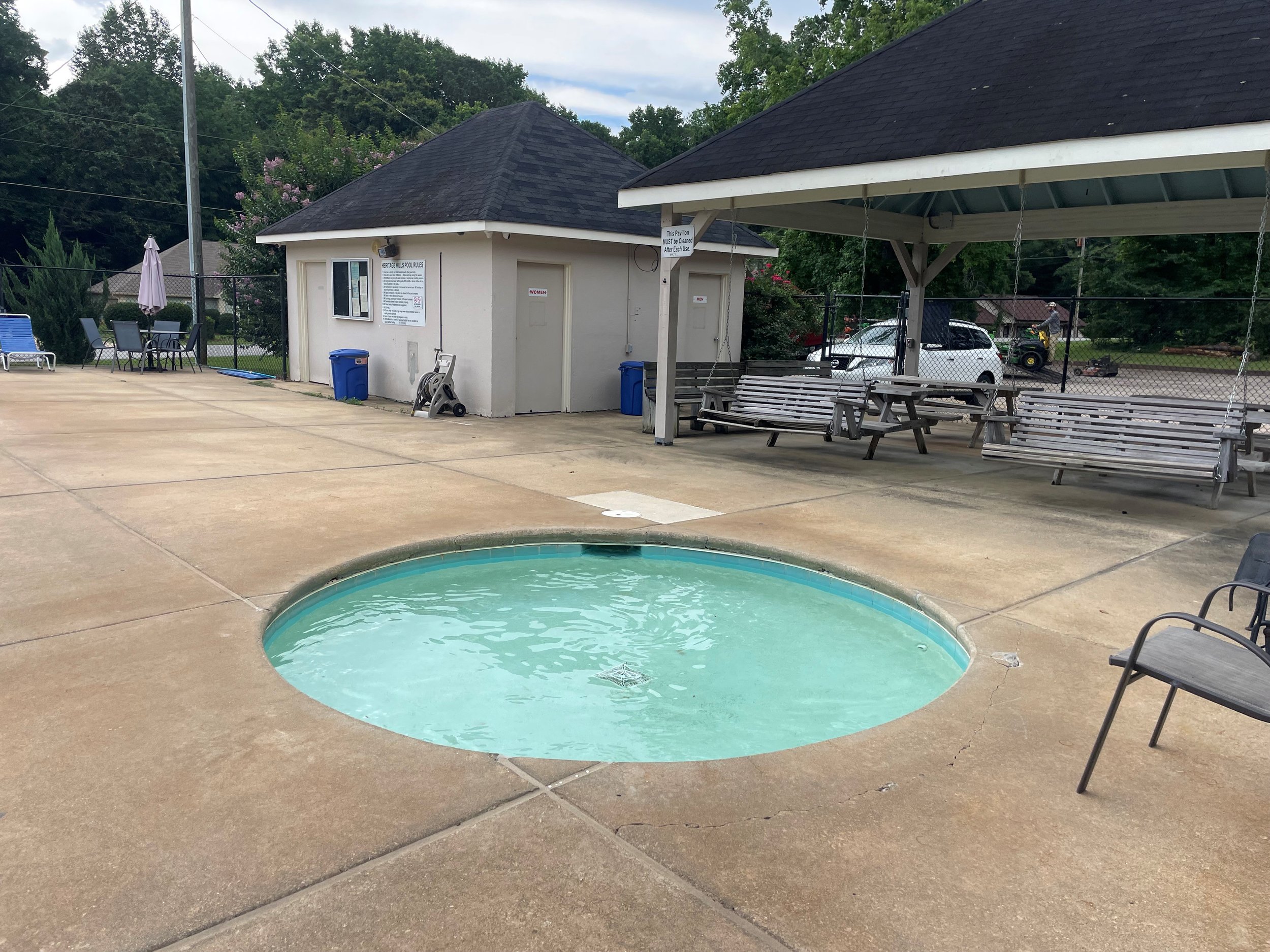 pool.jpg