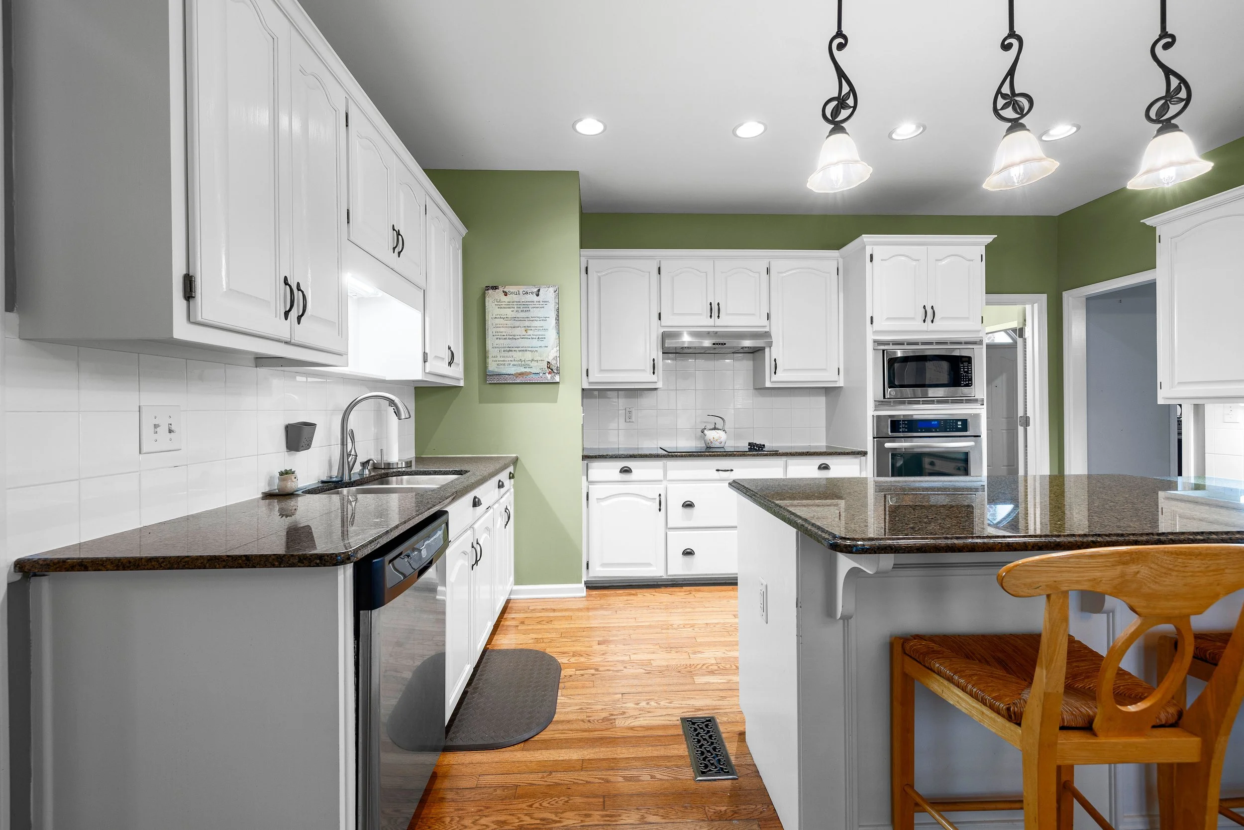 105 Ridgeview Dr-17.jpg