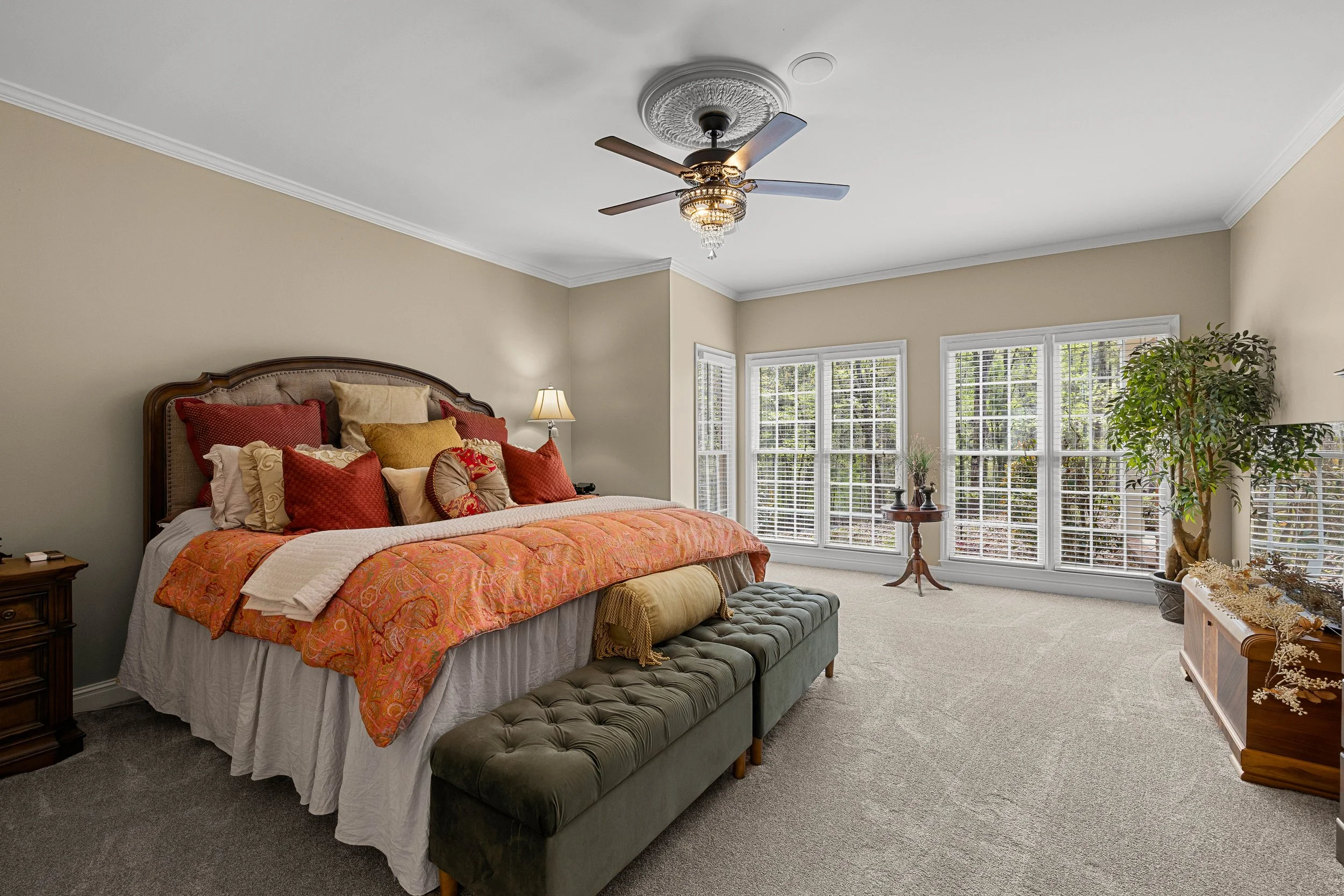 102 Canterbury Dr-39.jpg