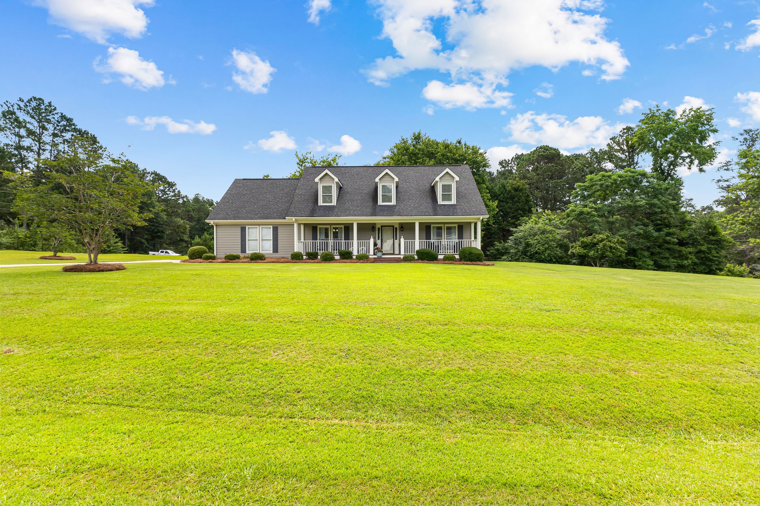 100 Merrill Dr-7.jpg