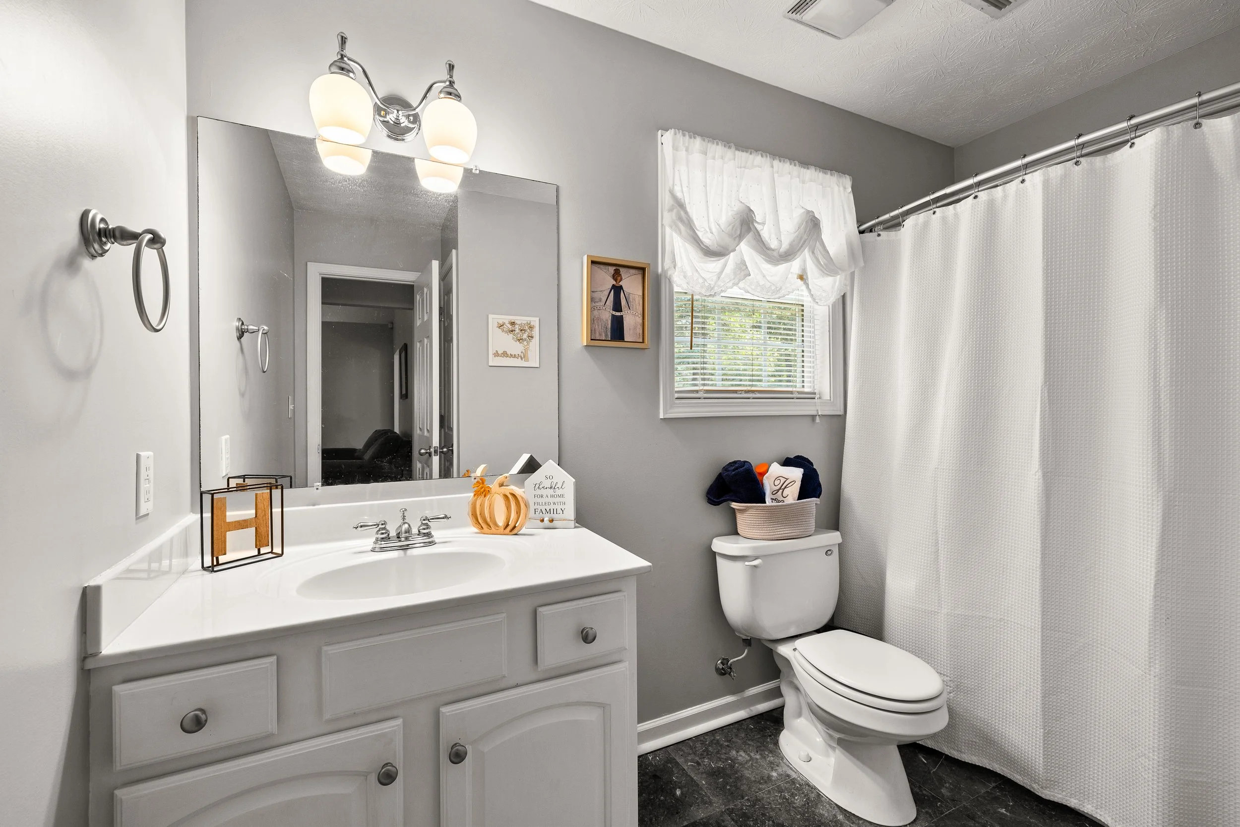 114 Copper Creek Dr-35.jpg