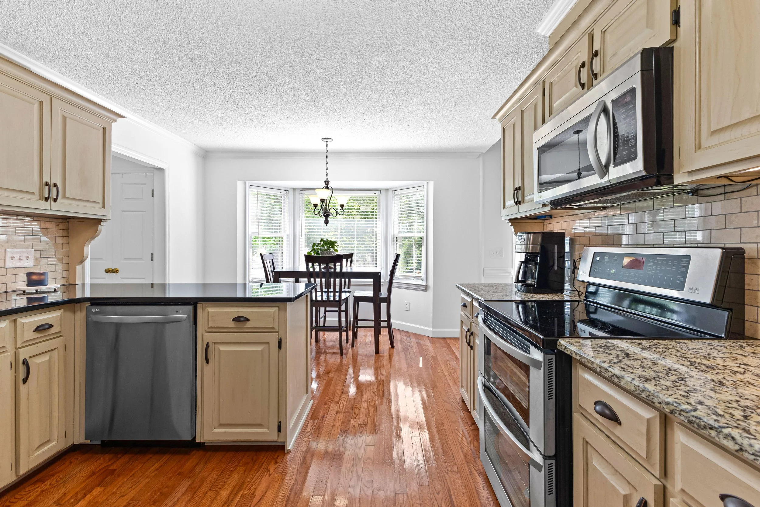 100 Merrill Dr-30.jpg