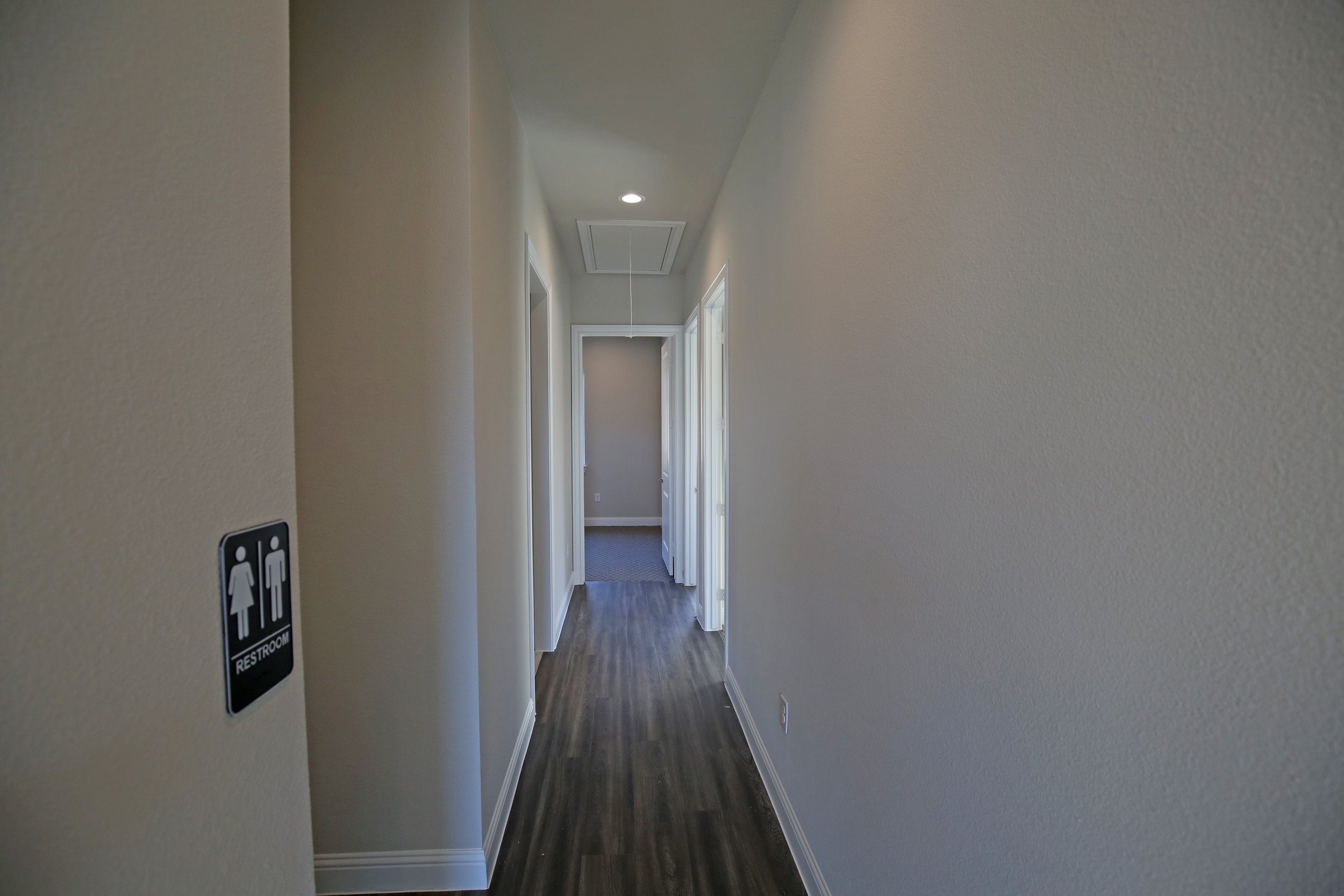 Hallway.jpg