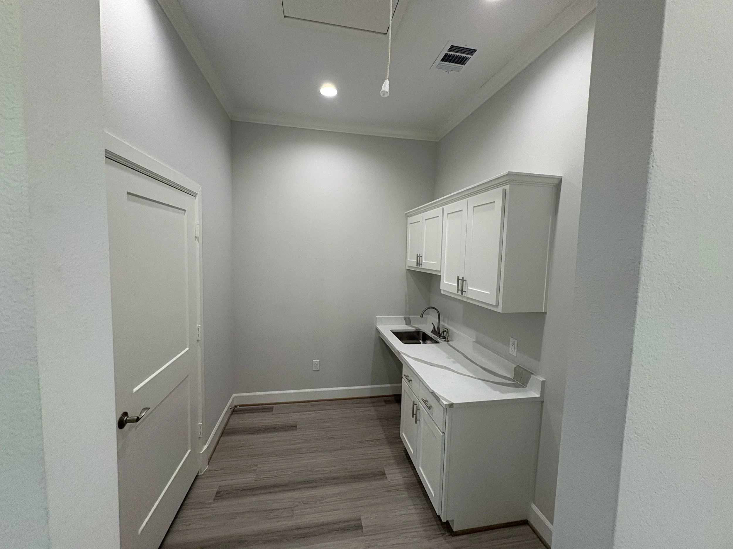 Kitchen 1.jpg