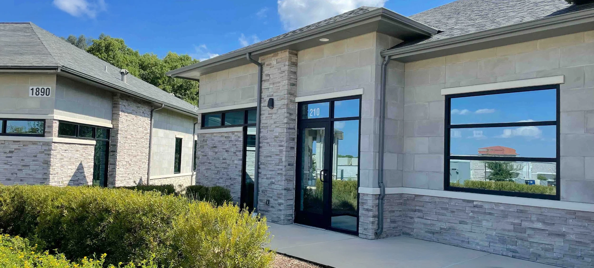 Exterior.ep.jpg