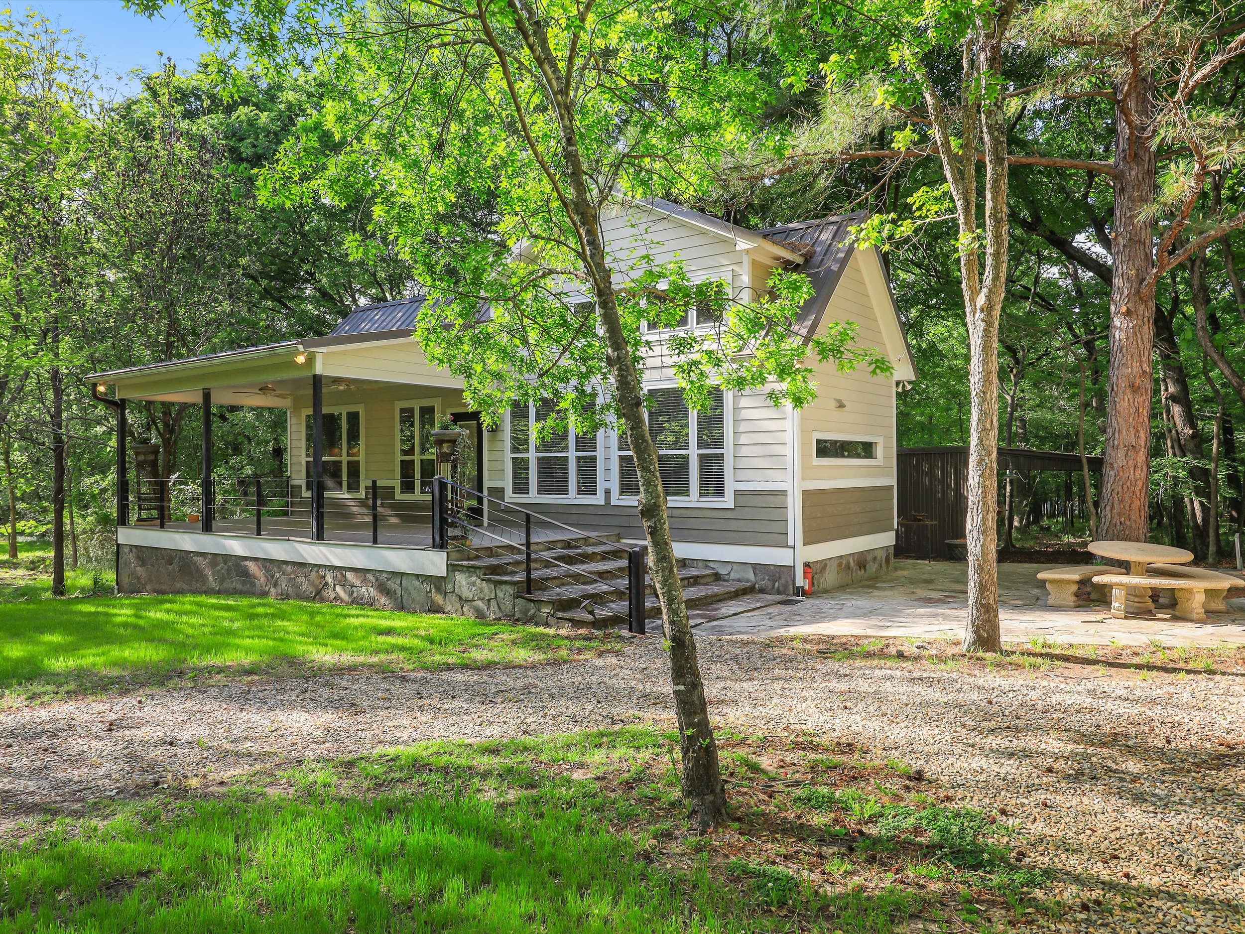 127-Trulock - Guest House 3-127.jpg
