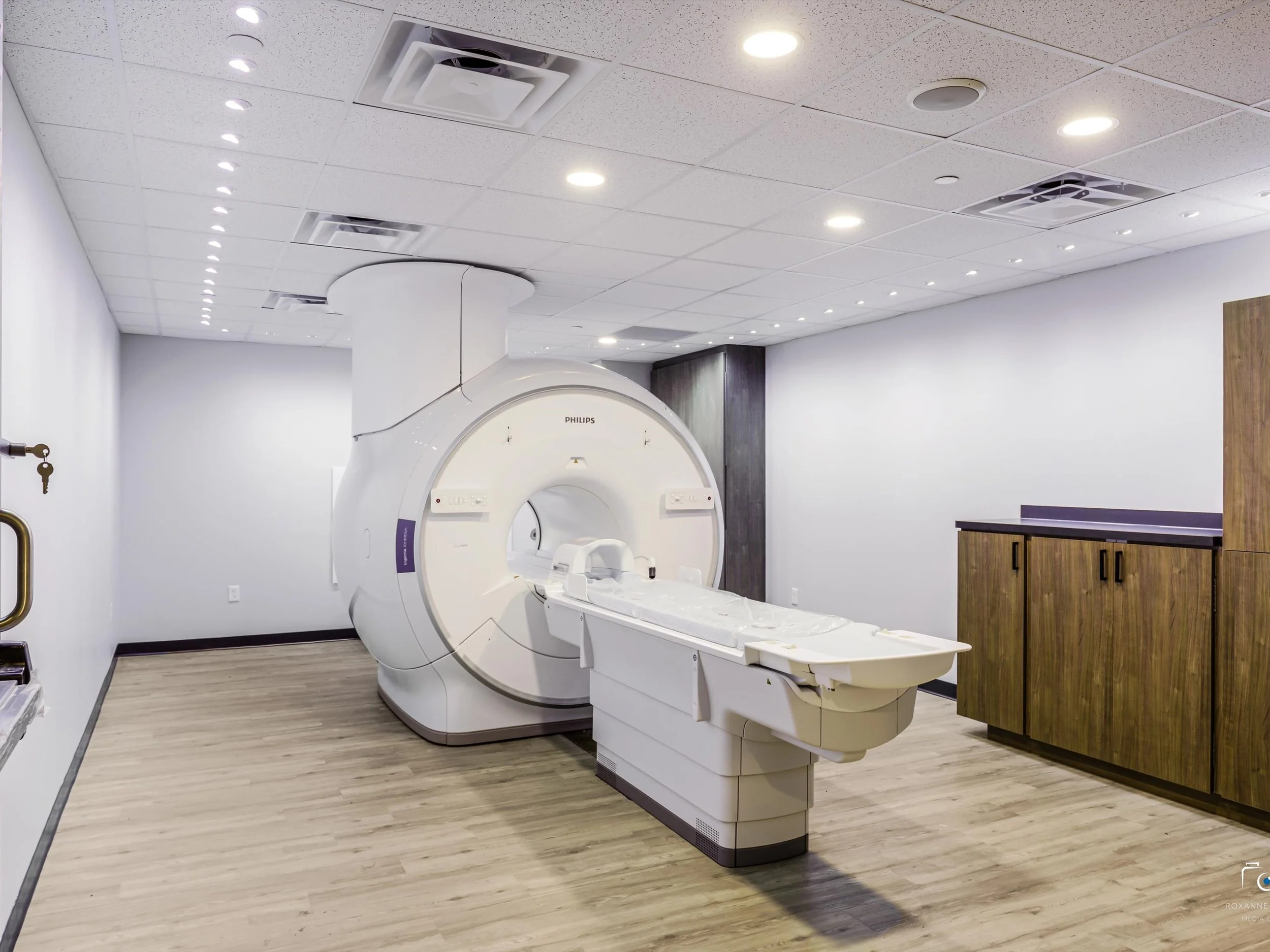 44-130557051.jpg