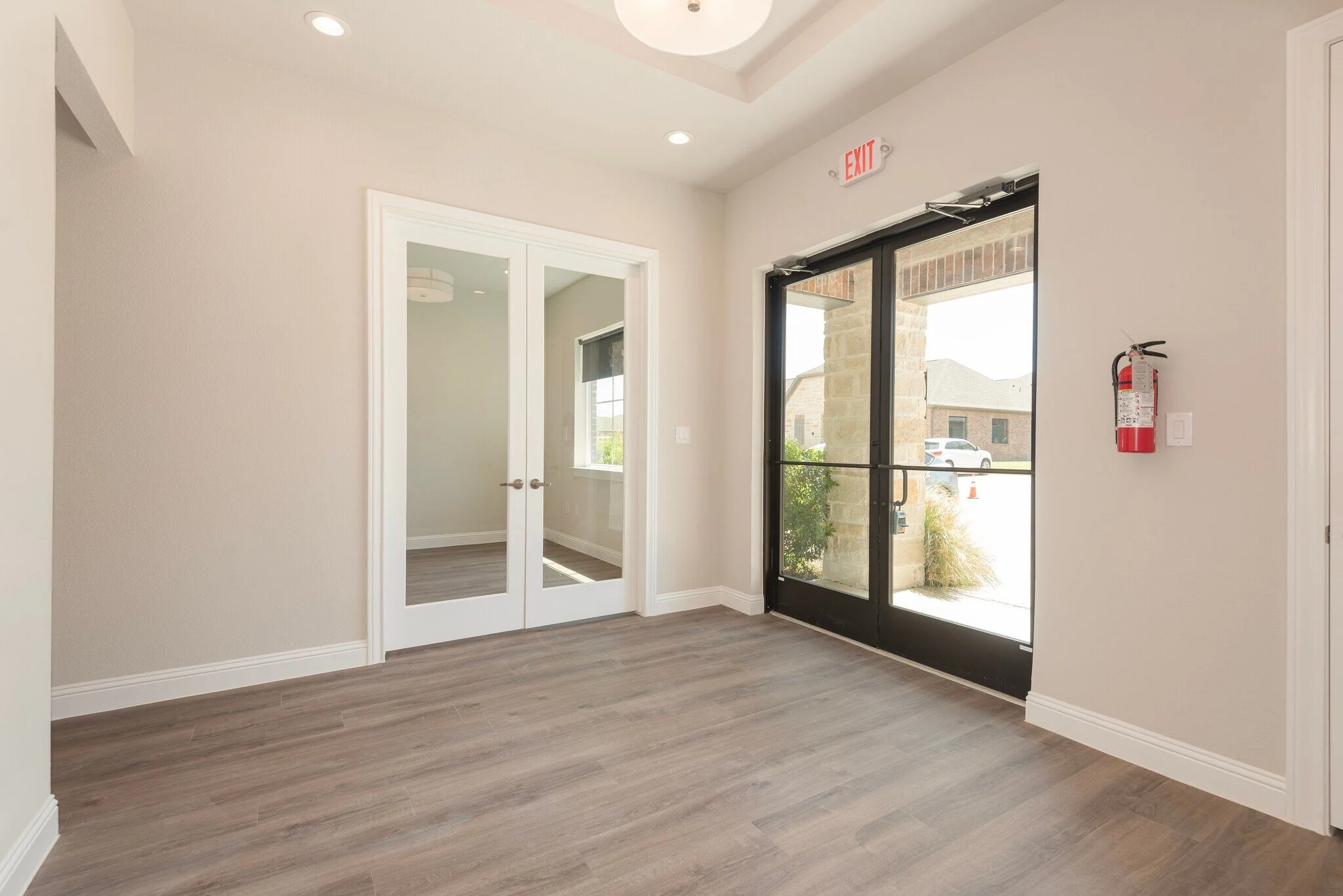 2601-Little-Elm-Pkwy-Little-Elm-TX-Interior-Photo-4-LargeHighDefinition.jpg