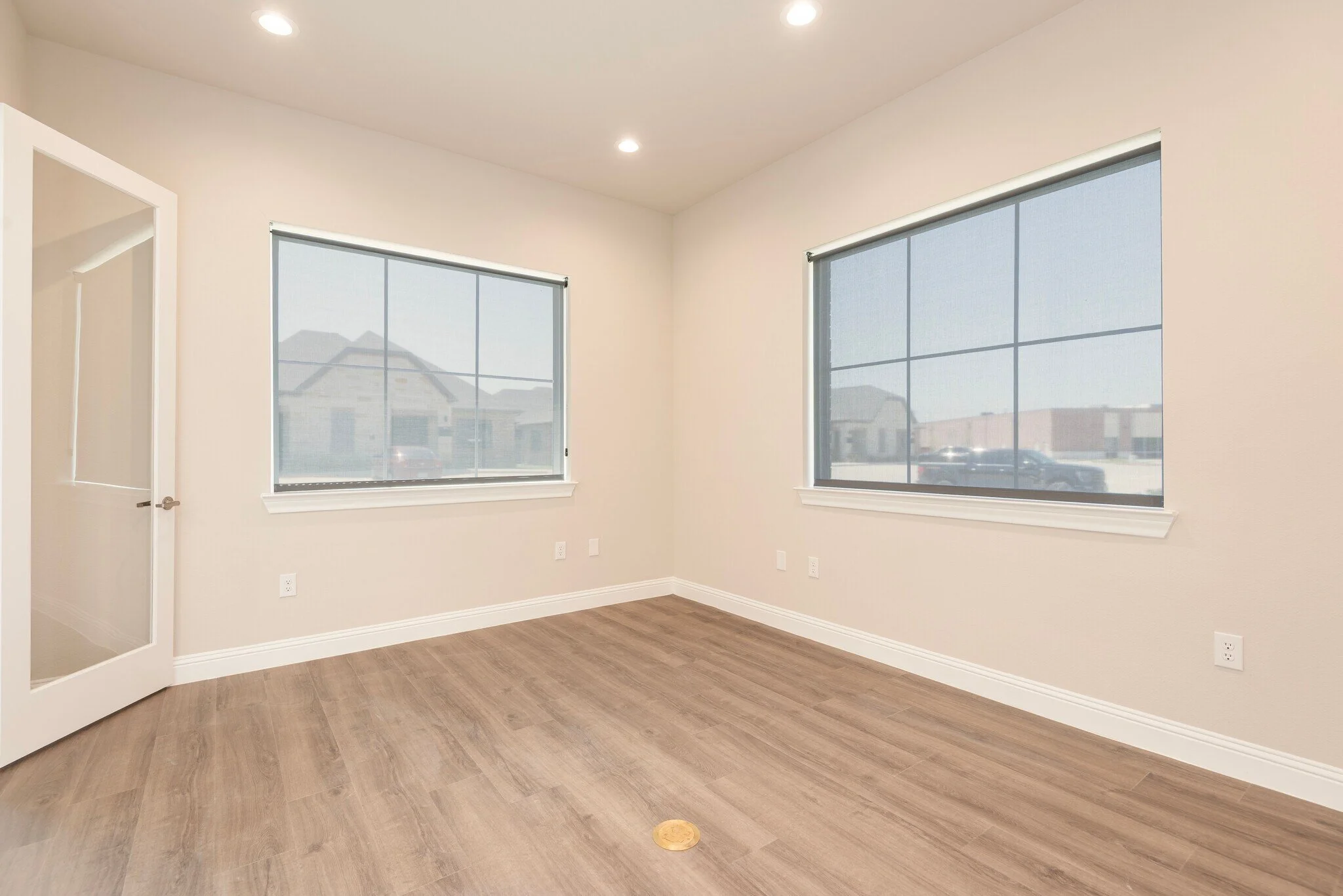 2601-Little-Elm-Pkwy-Little-Elm-TX-Interior-Photo-14-LargeHighDefinition.jpg