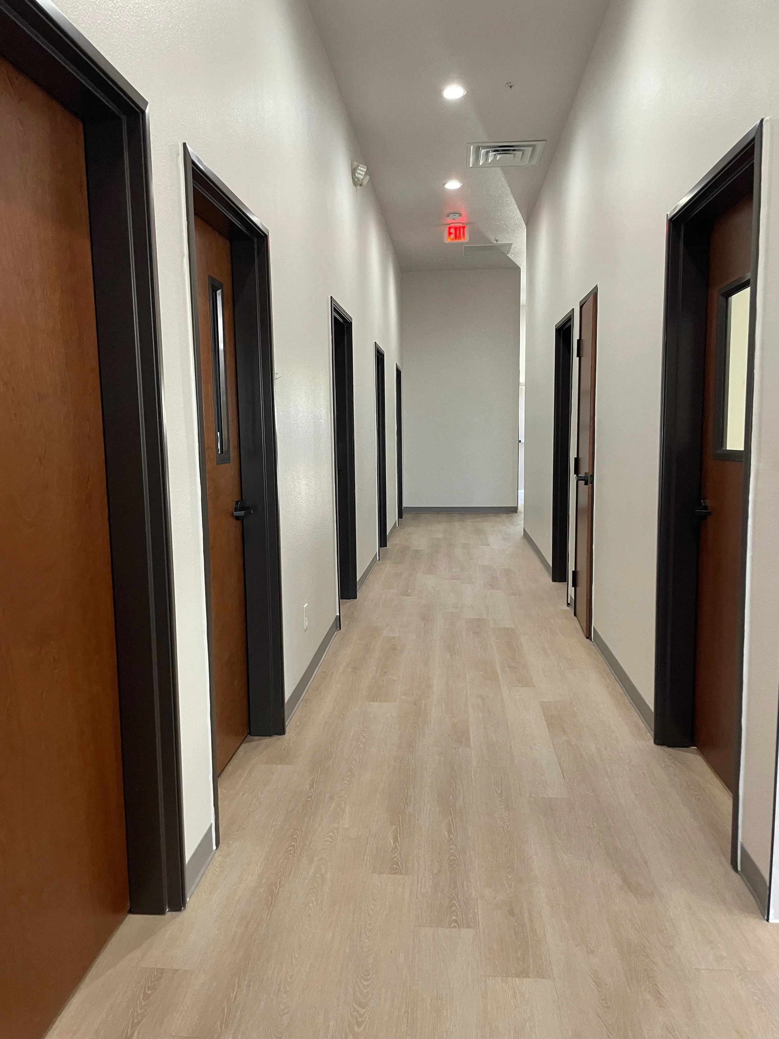 Suite 120 Hallway 2.ep.jpg