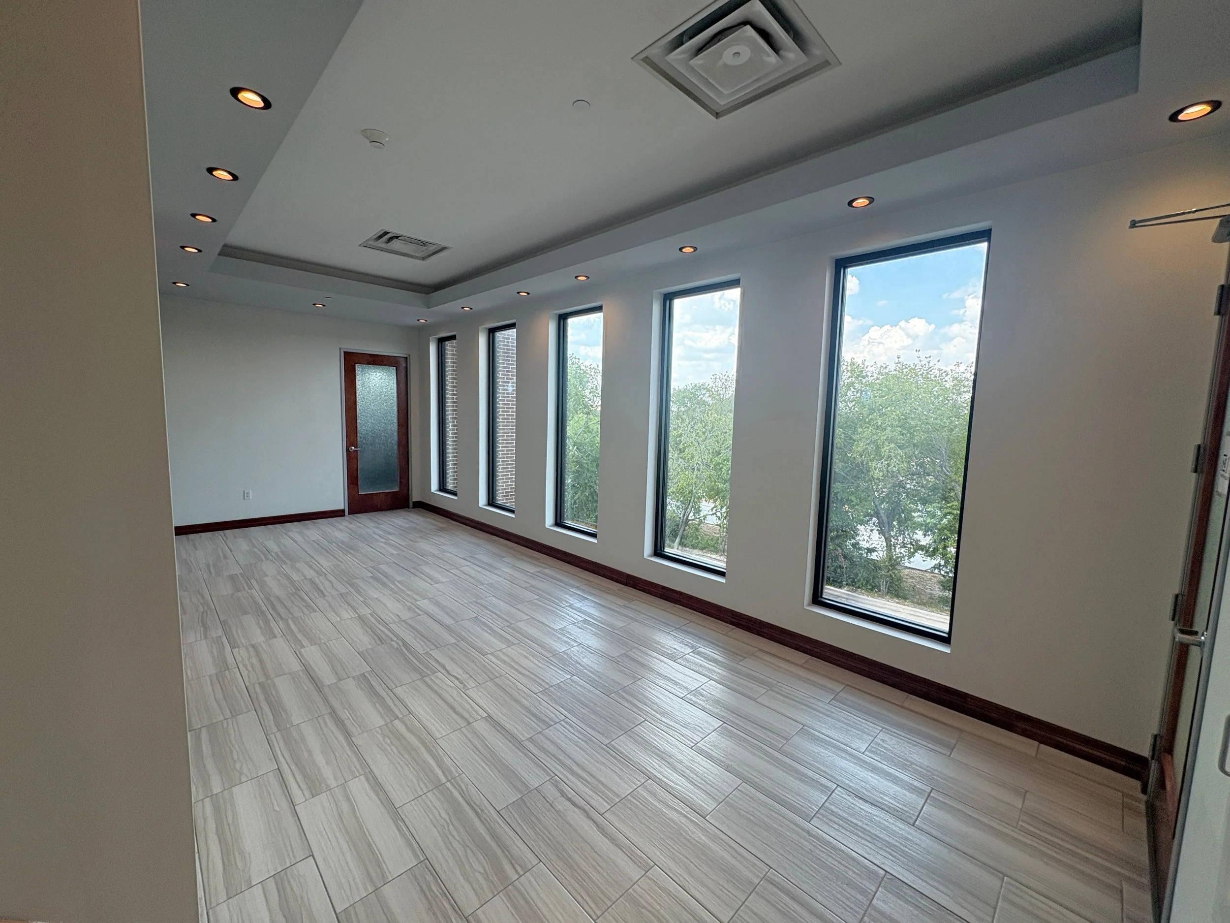 Lobby 1.jpg