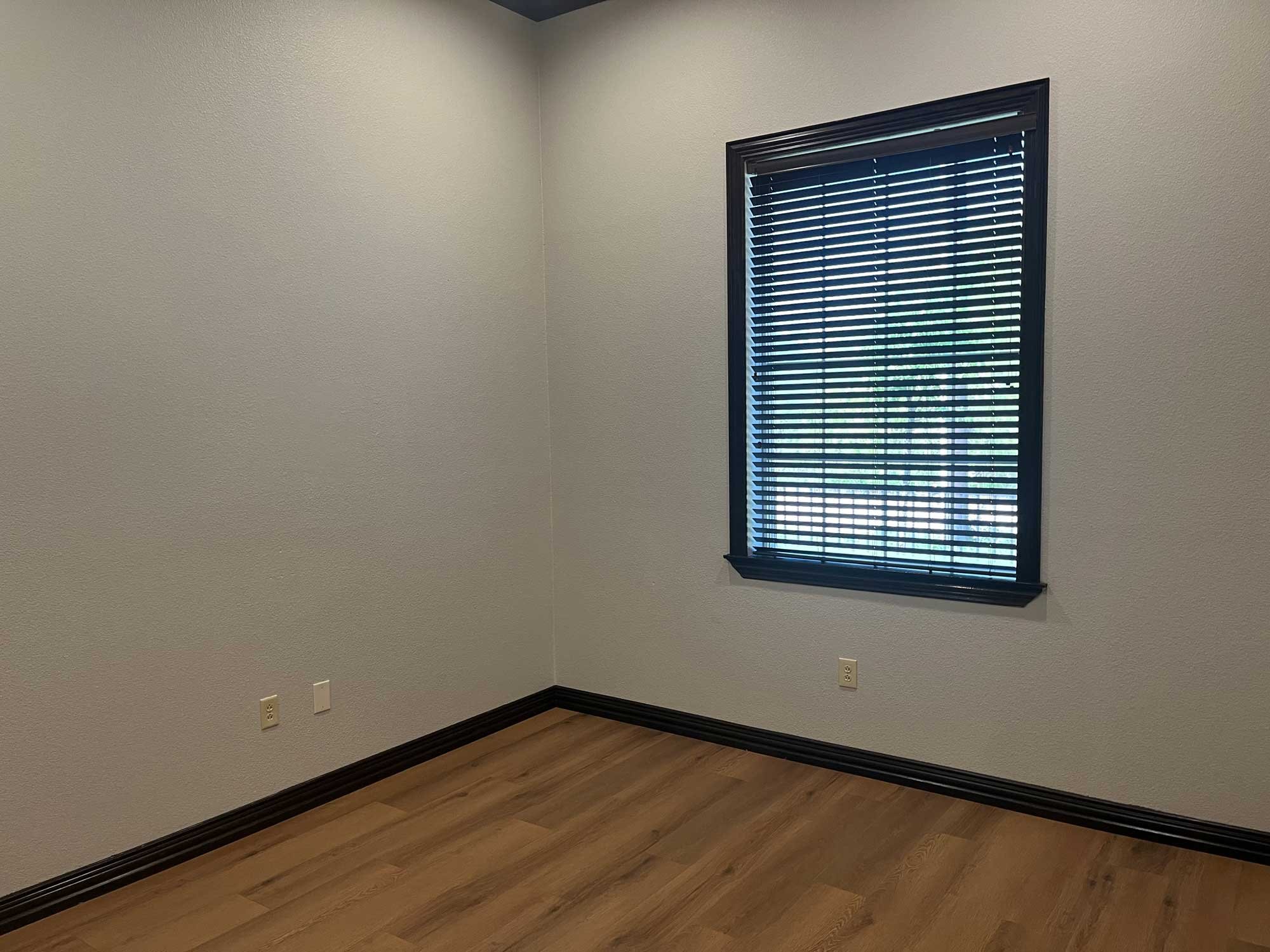 1104-Office-4-(1).jpg