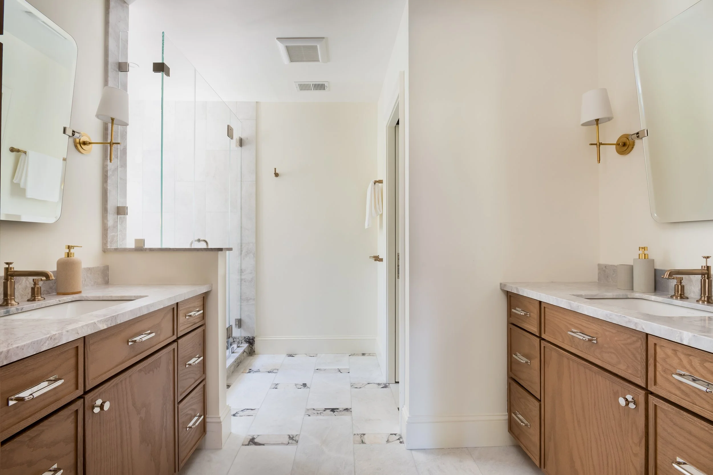 2900 Glover Dr NW 0081.jpg