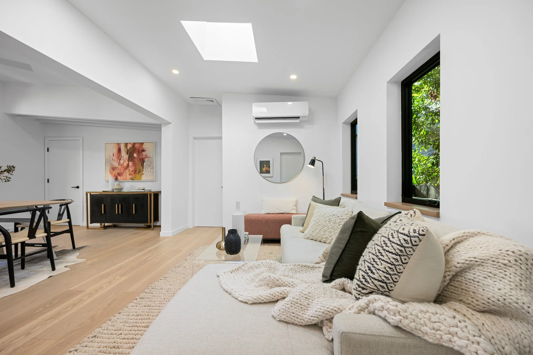 1244 Kains_living (3).JPG