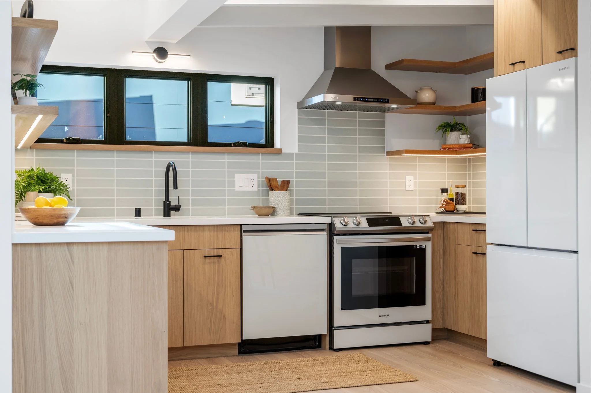 1244 Kains_kitchen (7).jpg