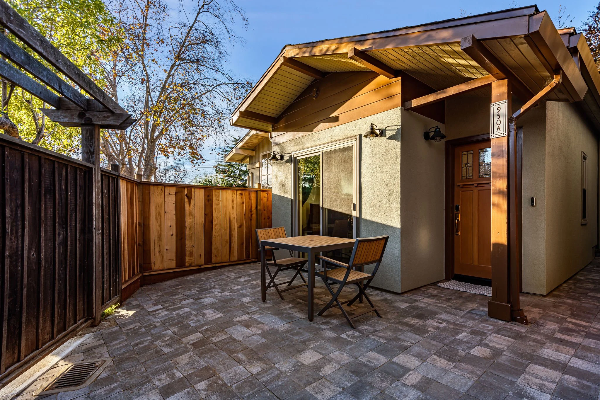 930-ordway-street.52329.p1k.007.web.jpg