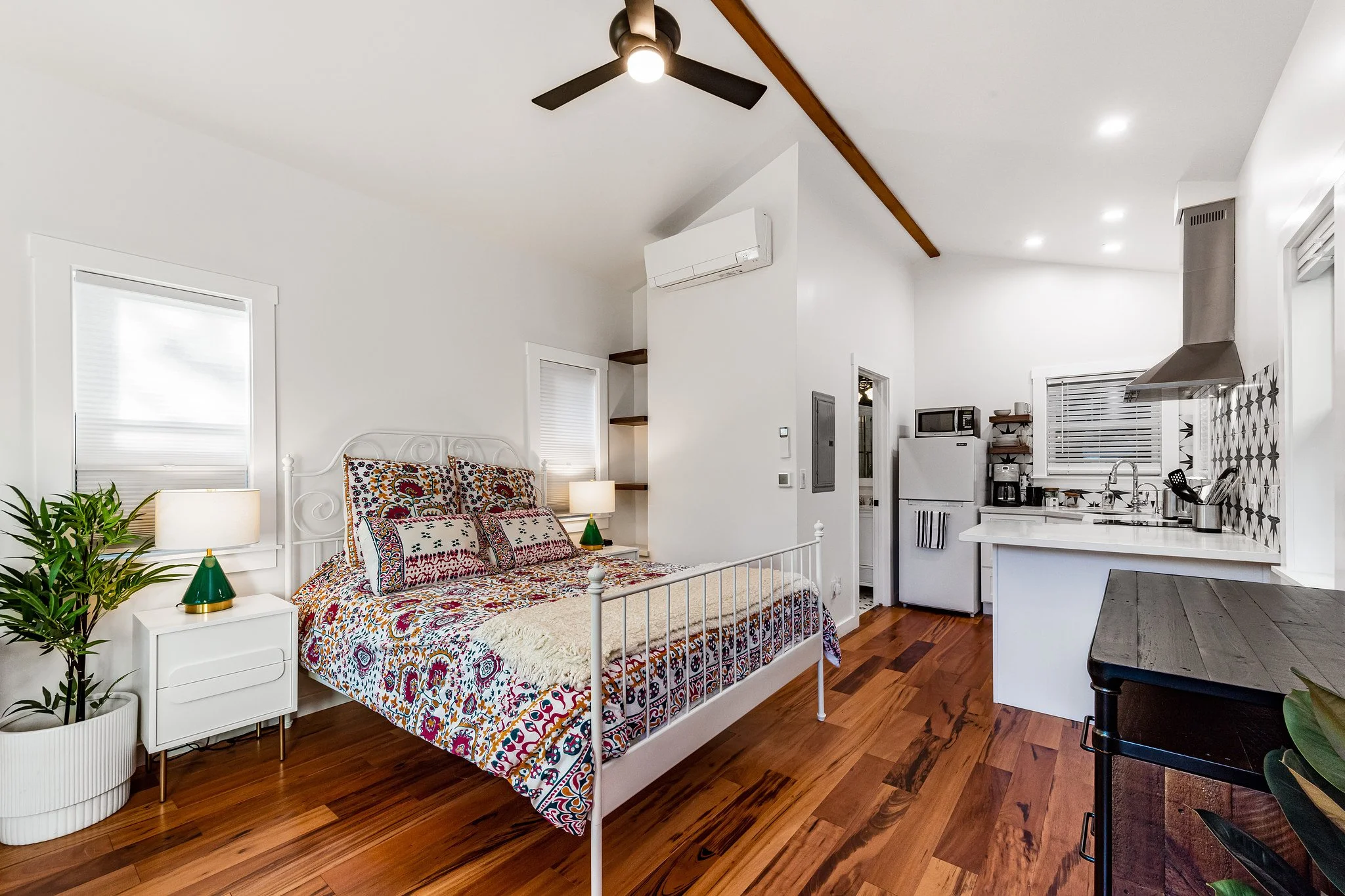 930-ordway-street.52329.p1k.010.web.jpg