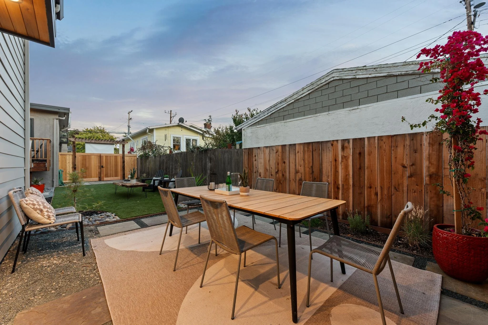 181-2516-mathews-street.75848.ptw.019.web.jpg