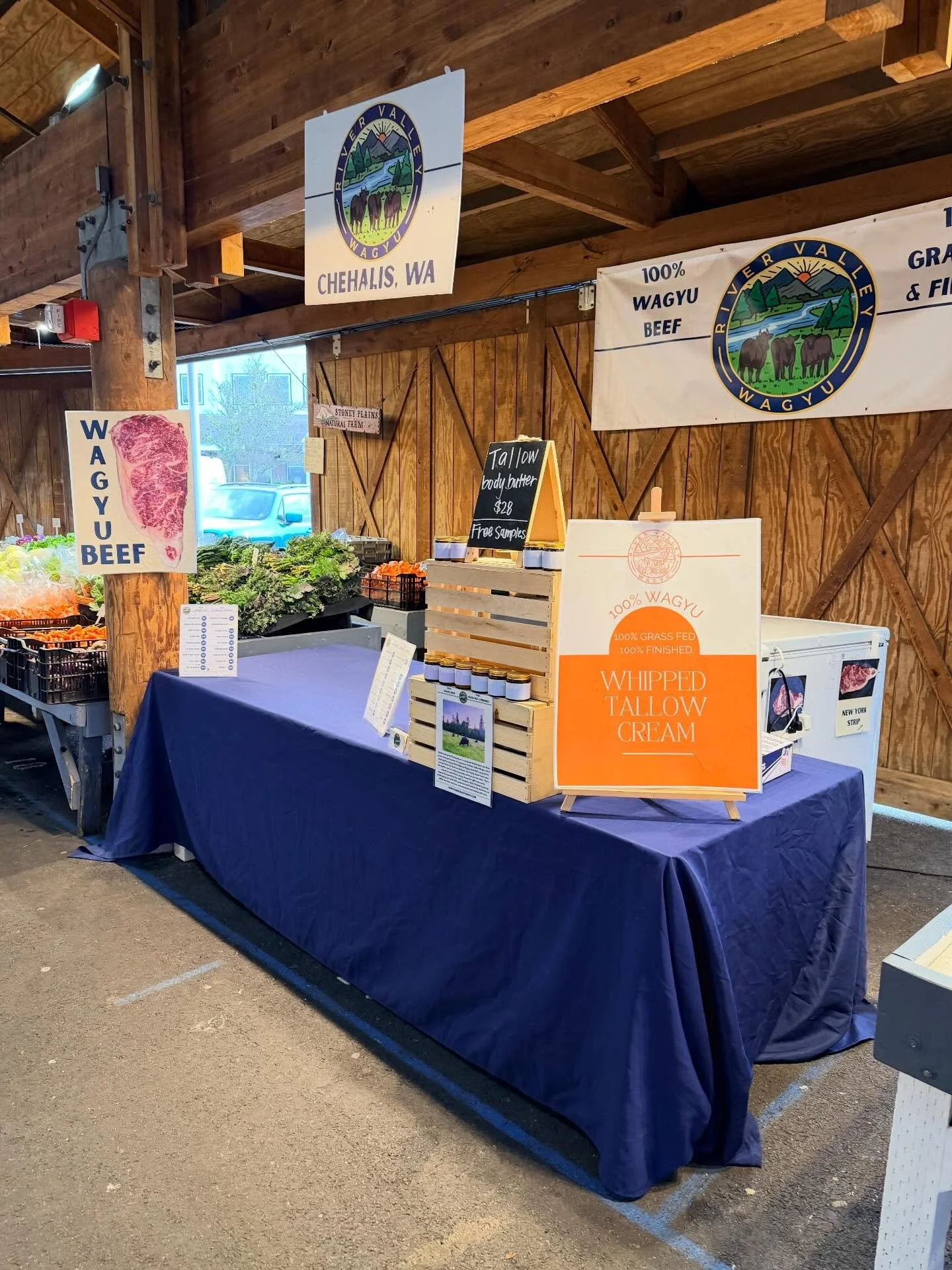 Good Morning 🌞 Folks!! We are ready to start the new year right @olympiafarmersmarket ! If you lookingfor a healthy fresh start to the year no better way than Grass Fed and Grass Finished local Wagyu. We have everything from Steaks to soup bones! #s