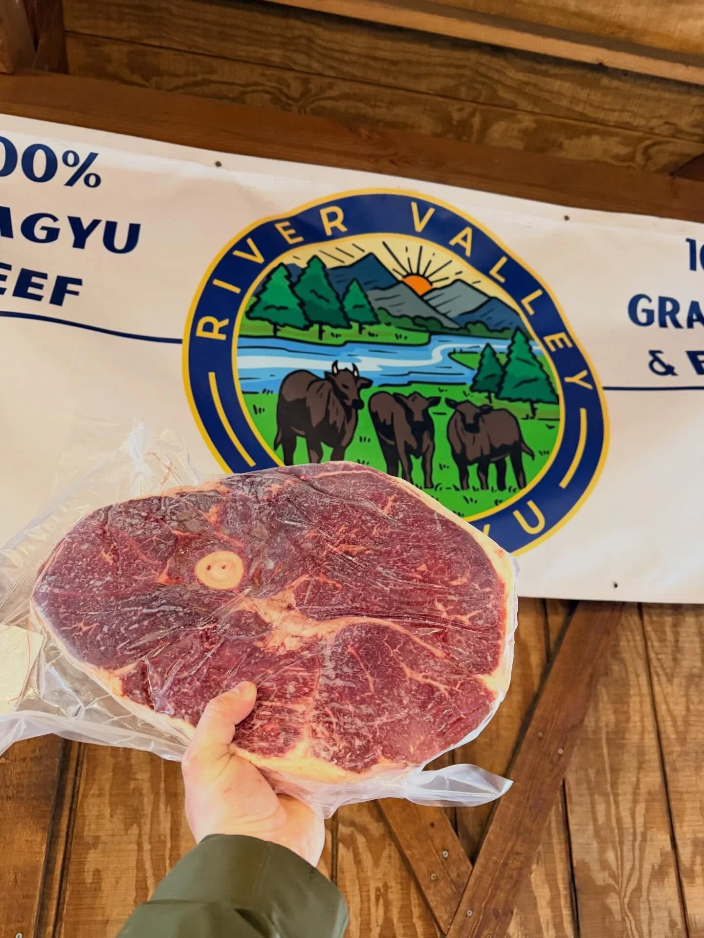 Good Morning 🌞 Folks!! We are @olympiafarmersmarket fully restocked along with some fun surprises like this 10lb Cowboy 🤠 Steak!! Come stop by and great some your favorite Grass Fed and Grass Finished Wagyu beef!!