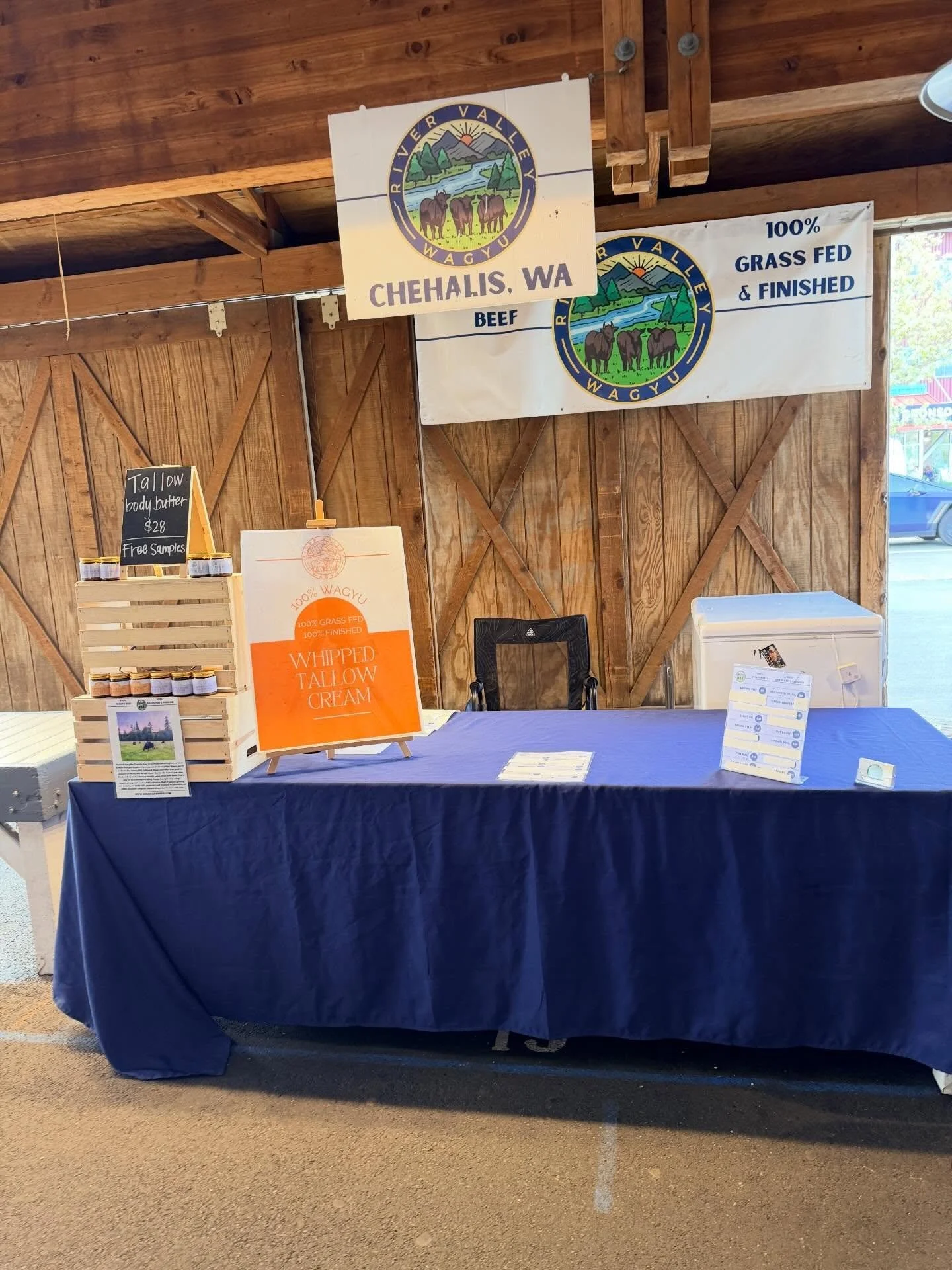 GOOOOODDD MORNNINGGG 🌞 Folks!! We are excited for the first Saturday of the High Season! We are restocked with tallow and some great Wagyu beef!!! #steak #grassfedgrassfinishedbeef #local #oly