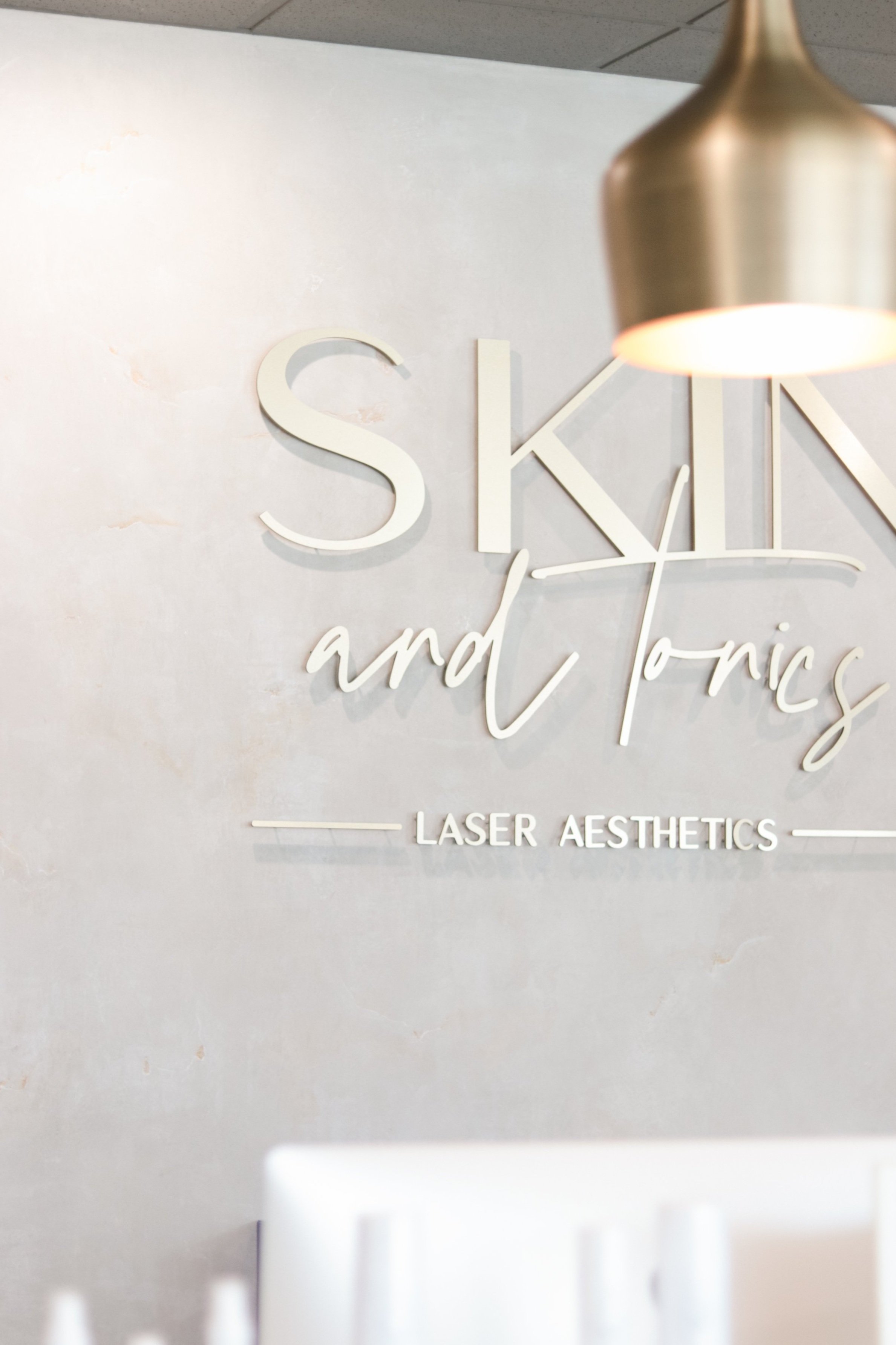 skin+and+tonics+-+brittany+self+photo+-+line+and+type-297.jpg
