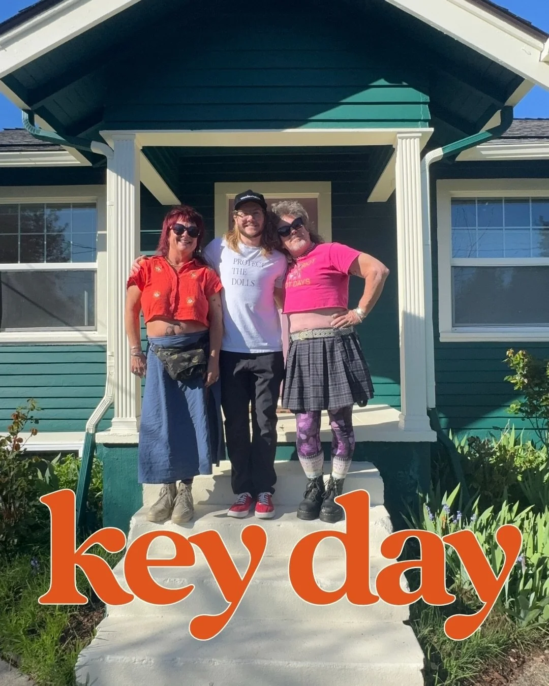 These cuties just bought a haus together and I couldn&rsquo;t be happier for them! We had the best time shopping around for a slick new pad, a place to call their own. We quickly realized that we weren&rsquo;t alone in our search. Everyone wants an e