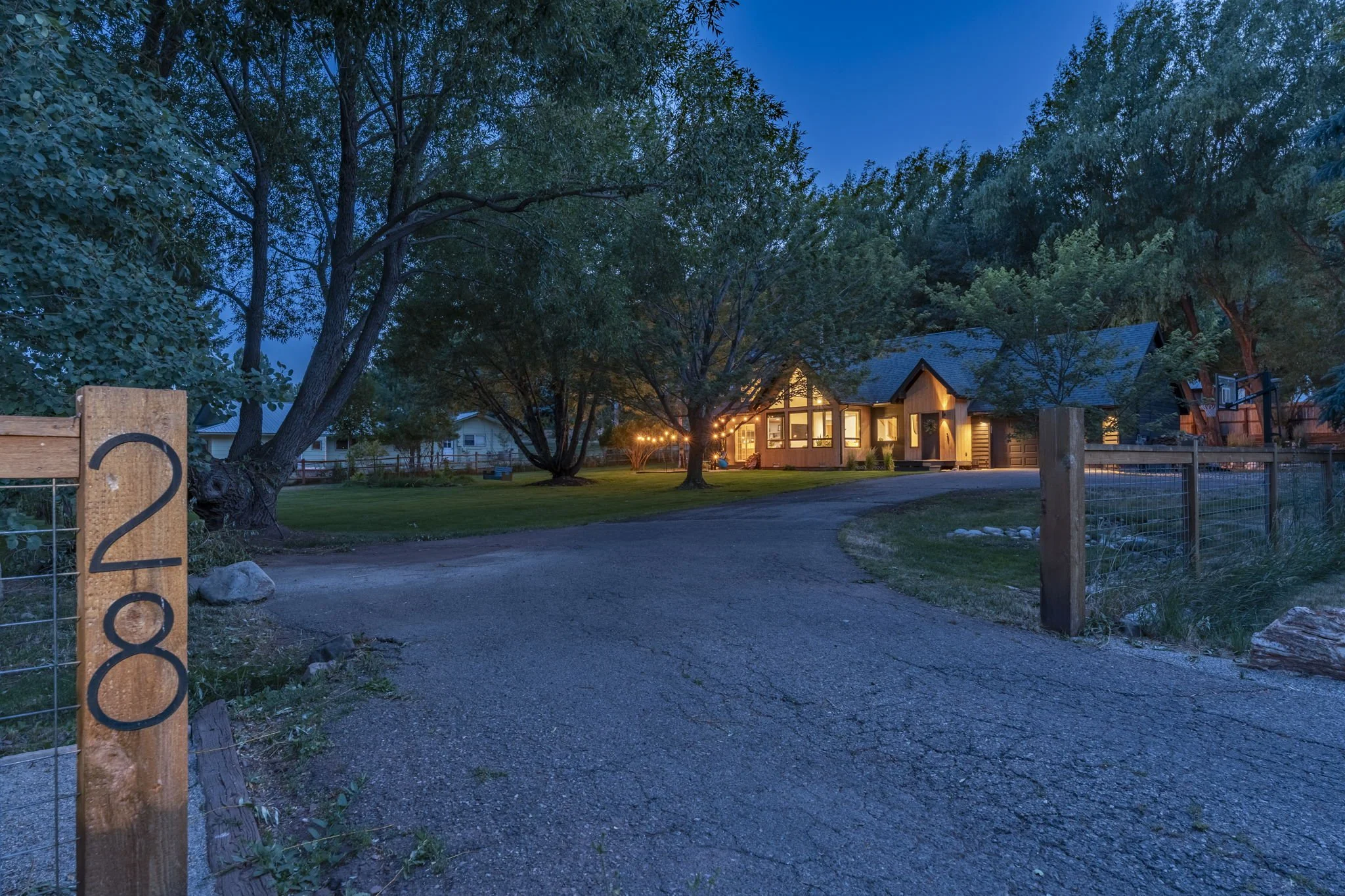 260630-Huxley-28ValleyCt,Durango Twilight-0181-HDR.jpg