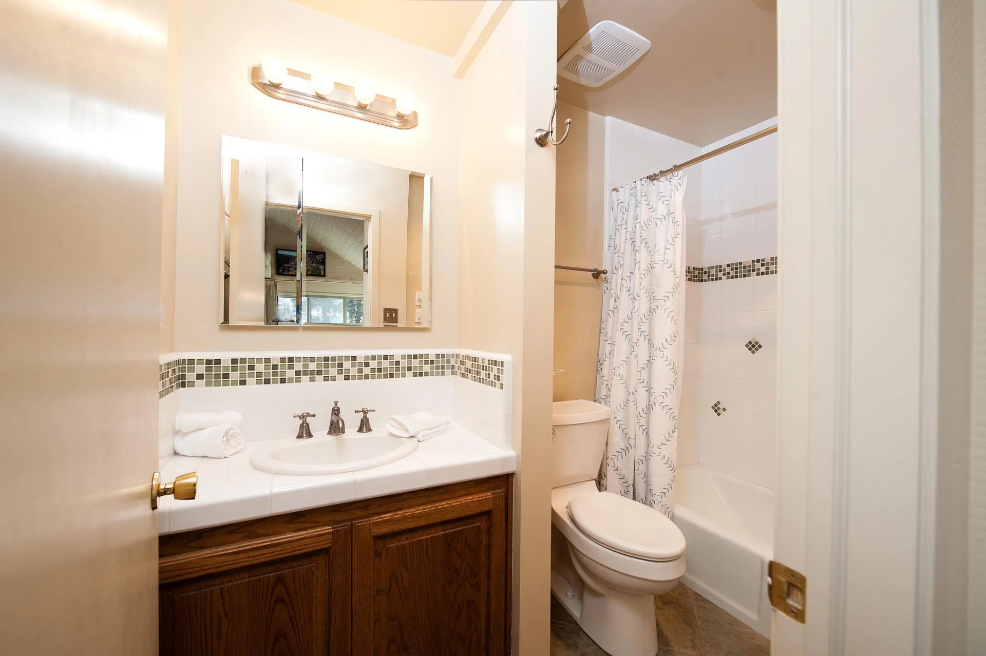guestbathroom.jpg