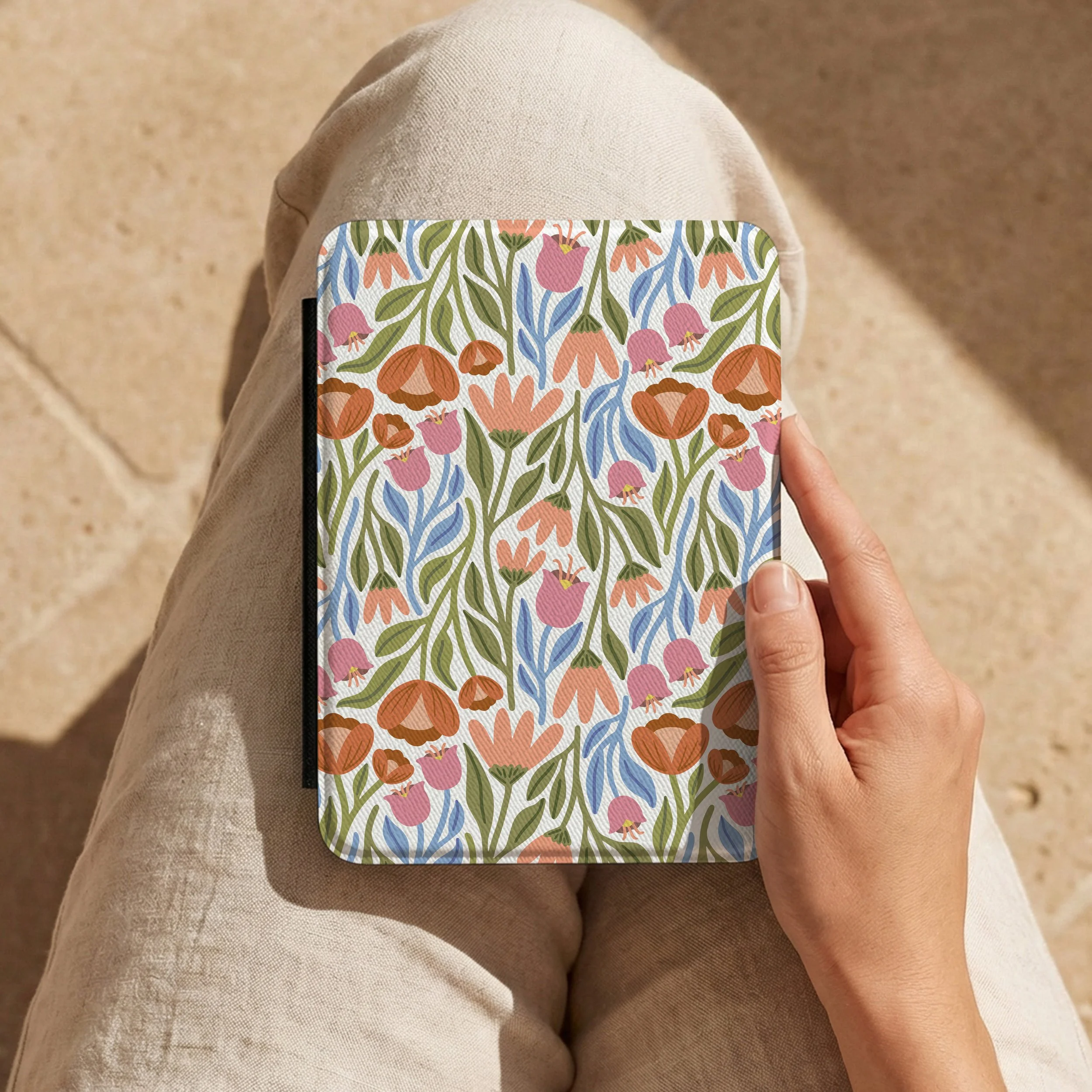 roamingfloralcase3.jpg